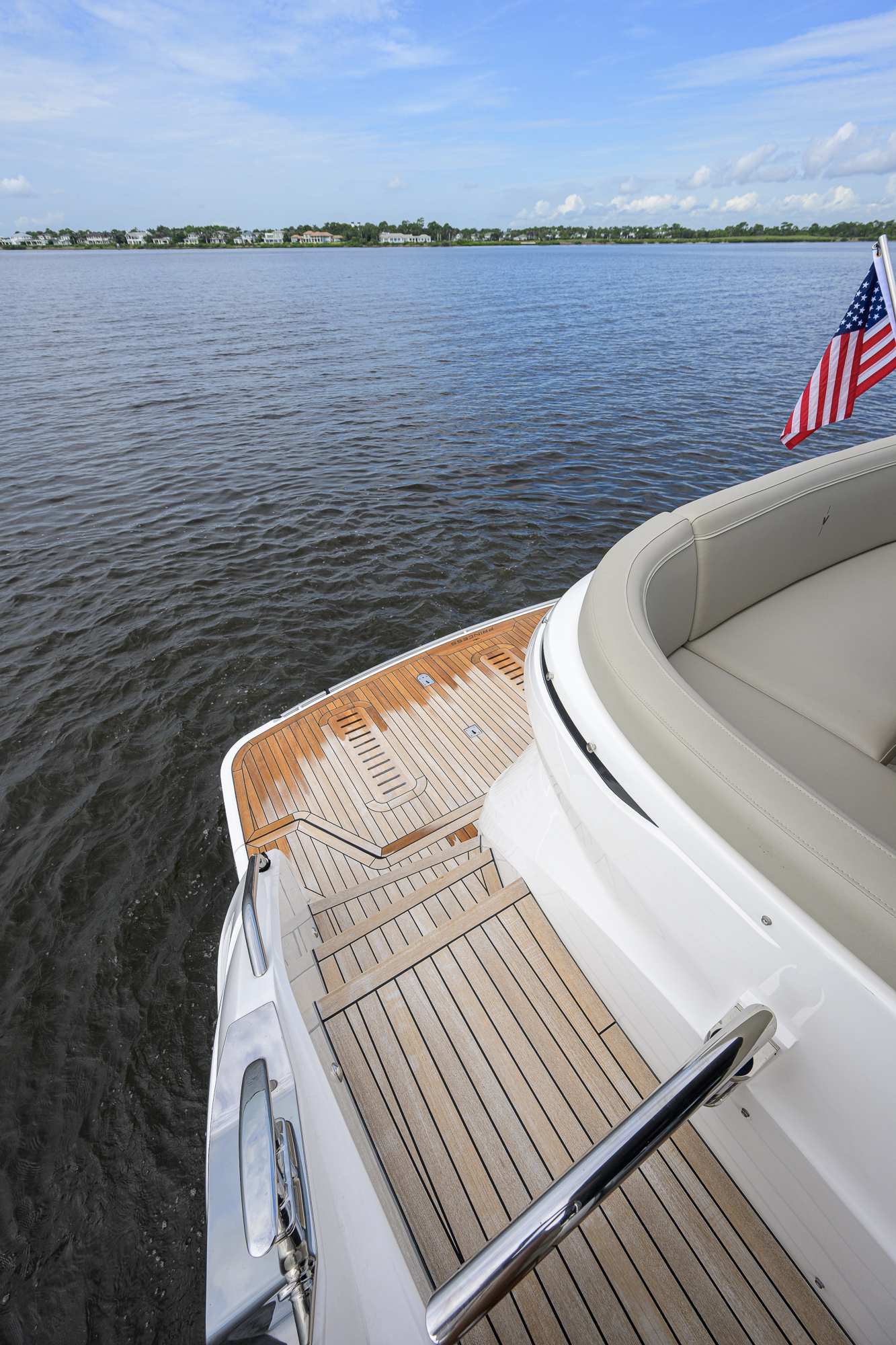 Crown yacht photo 42