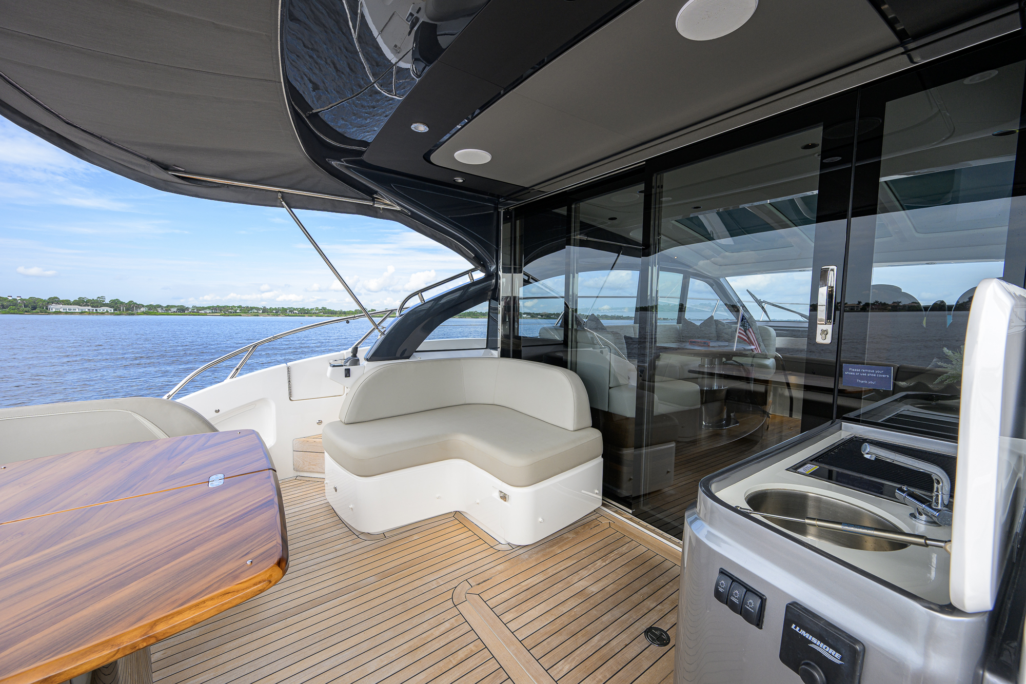 Crown yacht photo 53