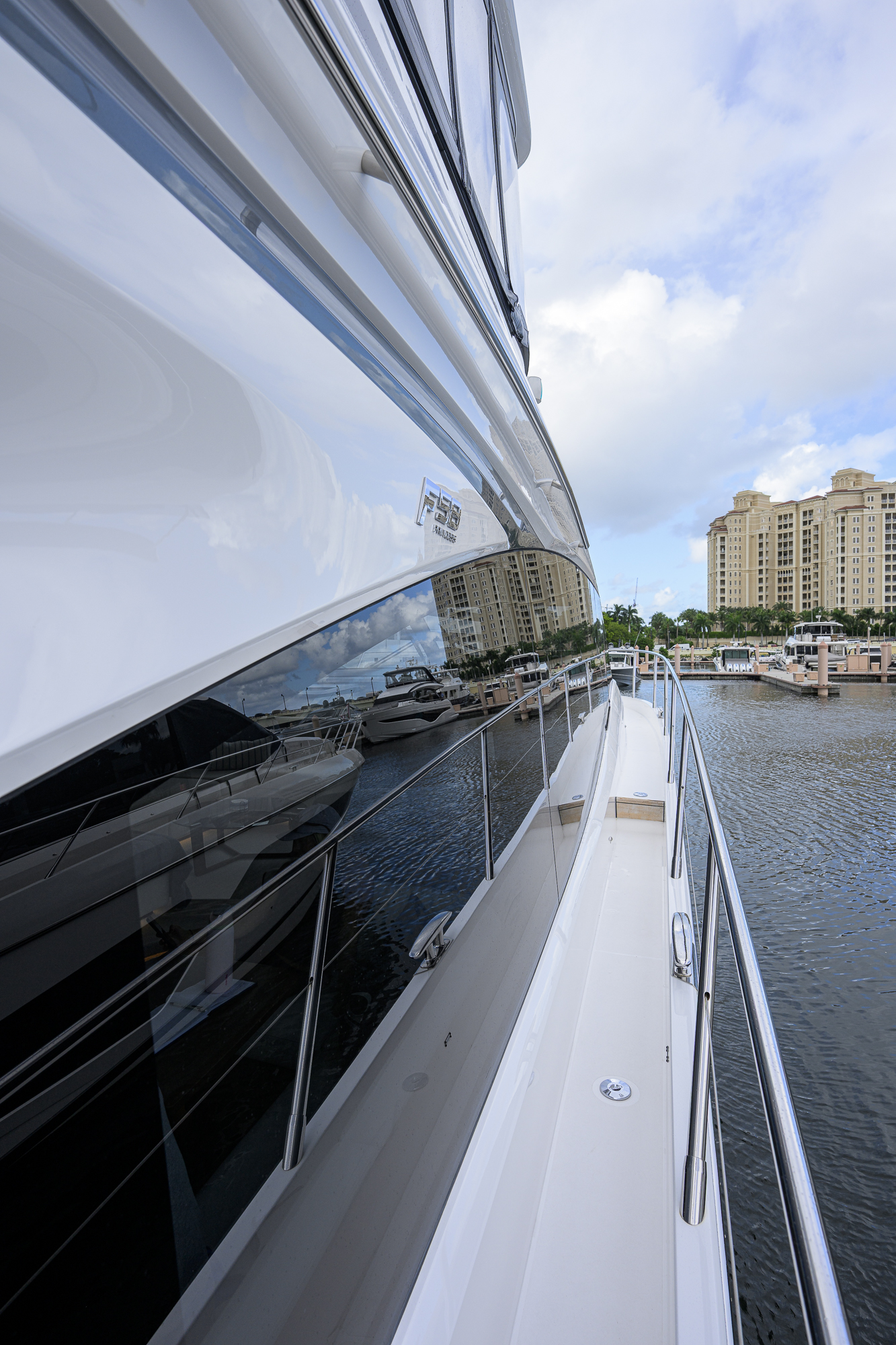 Kaleen yacht photo 37