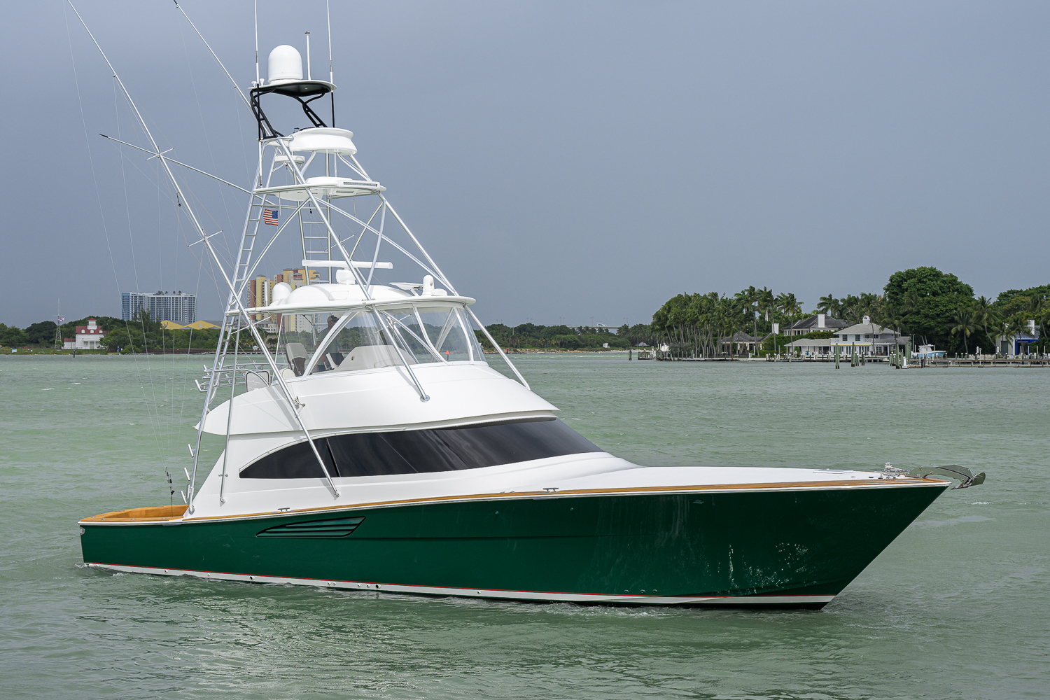 Following Seas yacht photo 3
