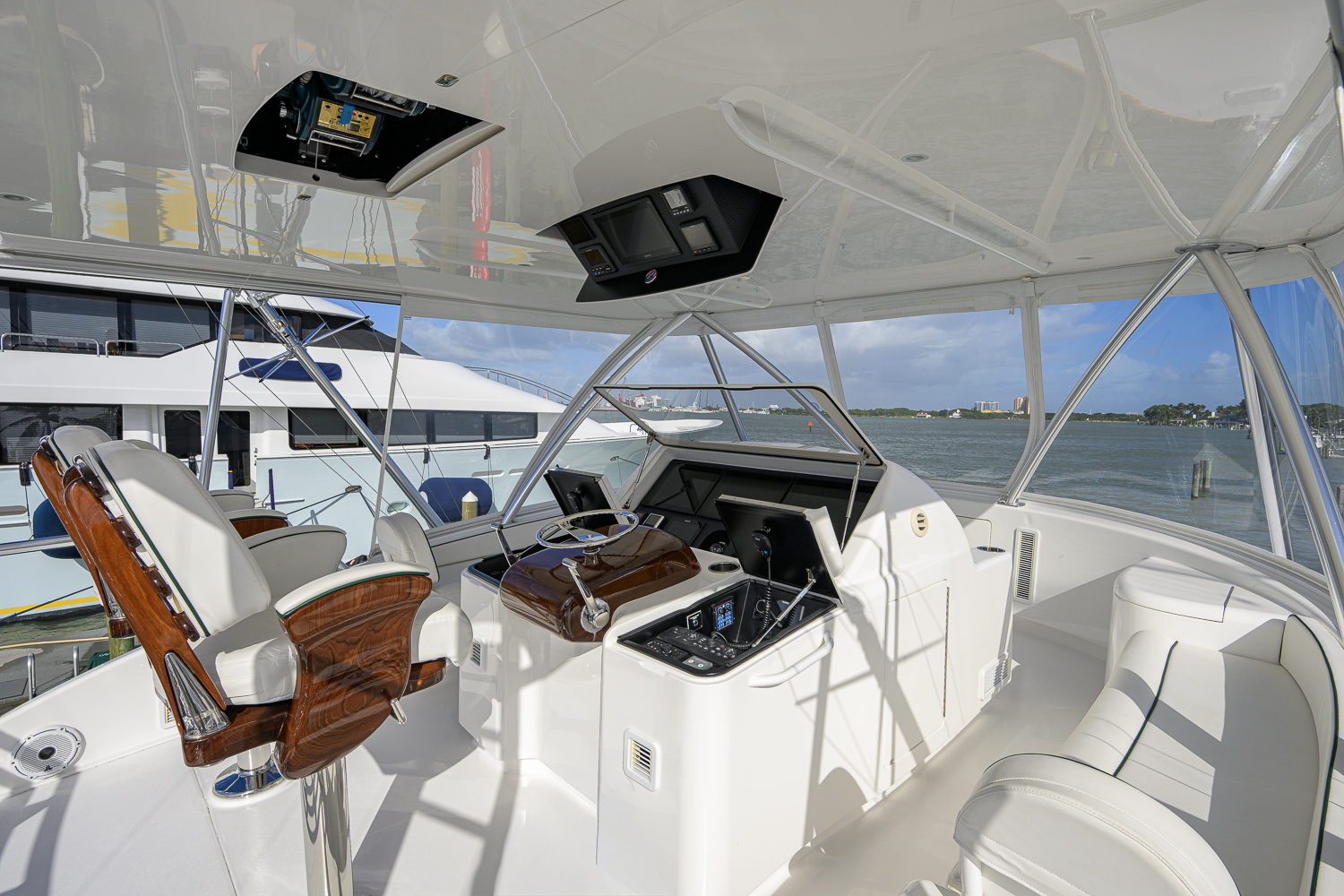 Following Seas yacht photo 29