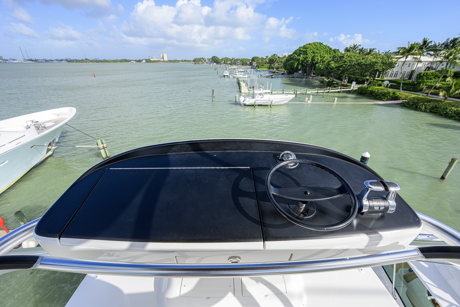 Following Seas yacht photo 16