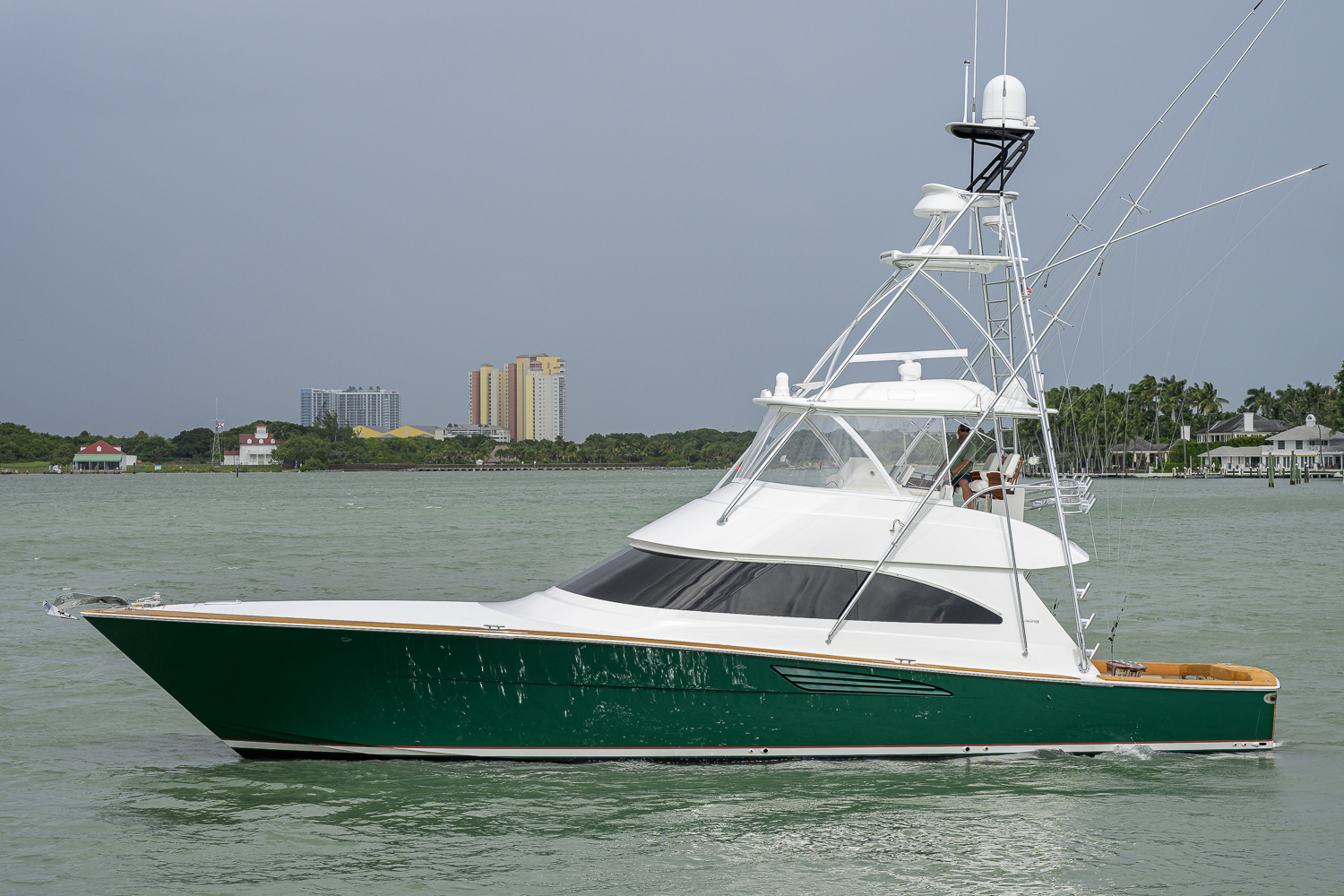 Following Seas yacht photo 9