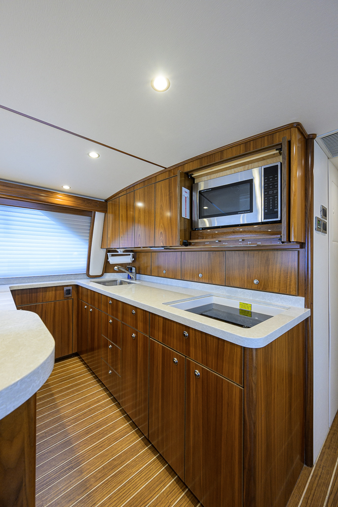 Following Seas yacht photo 72