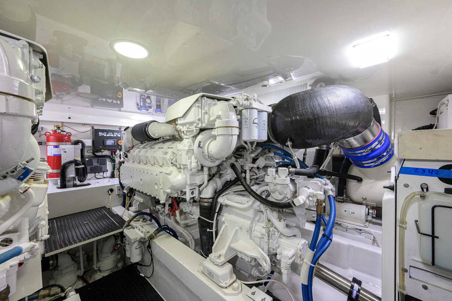 Following Seas yacht photo 49