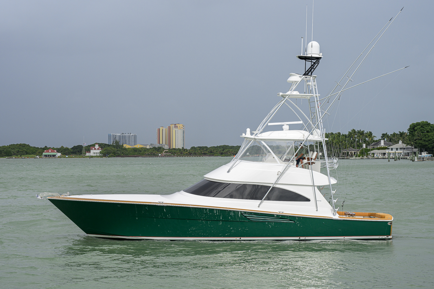 Following Seas yacht photo 8