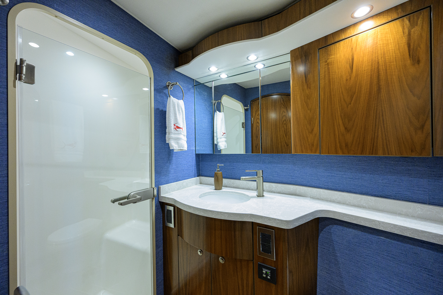 Following Seas yacht photo 85