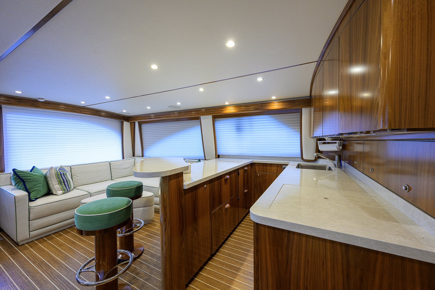 Following Seas yacht photo 74