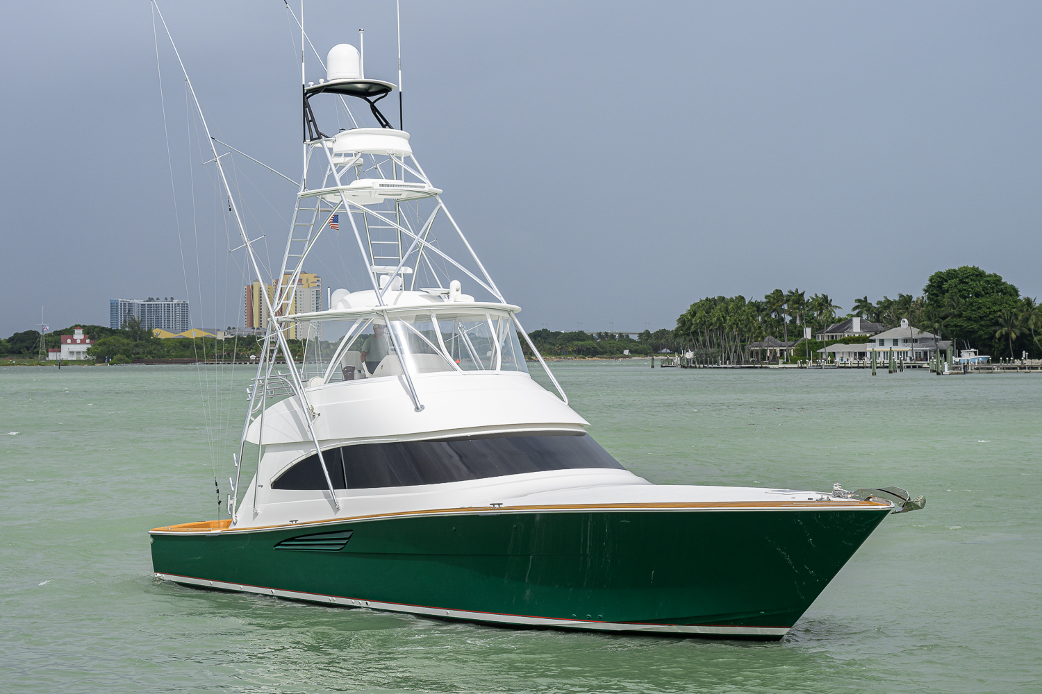 Following Seas yacht photo 4