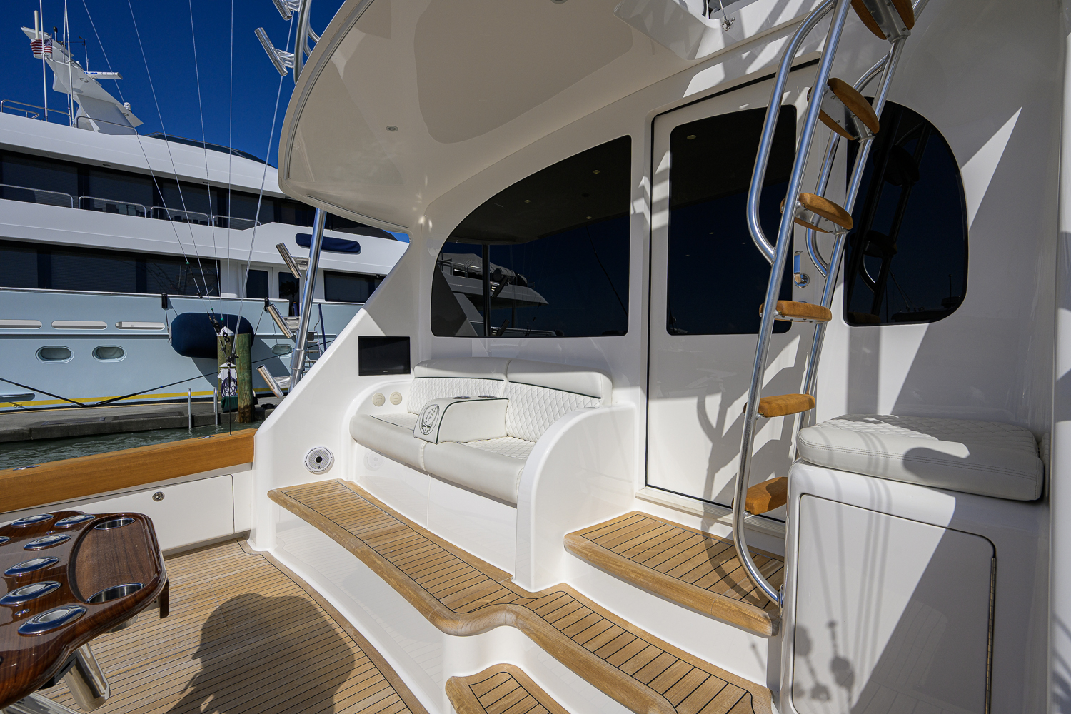 Following Seas yacht photo 44