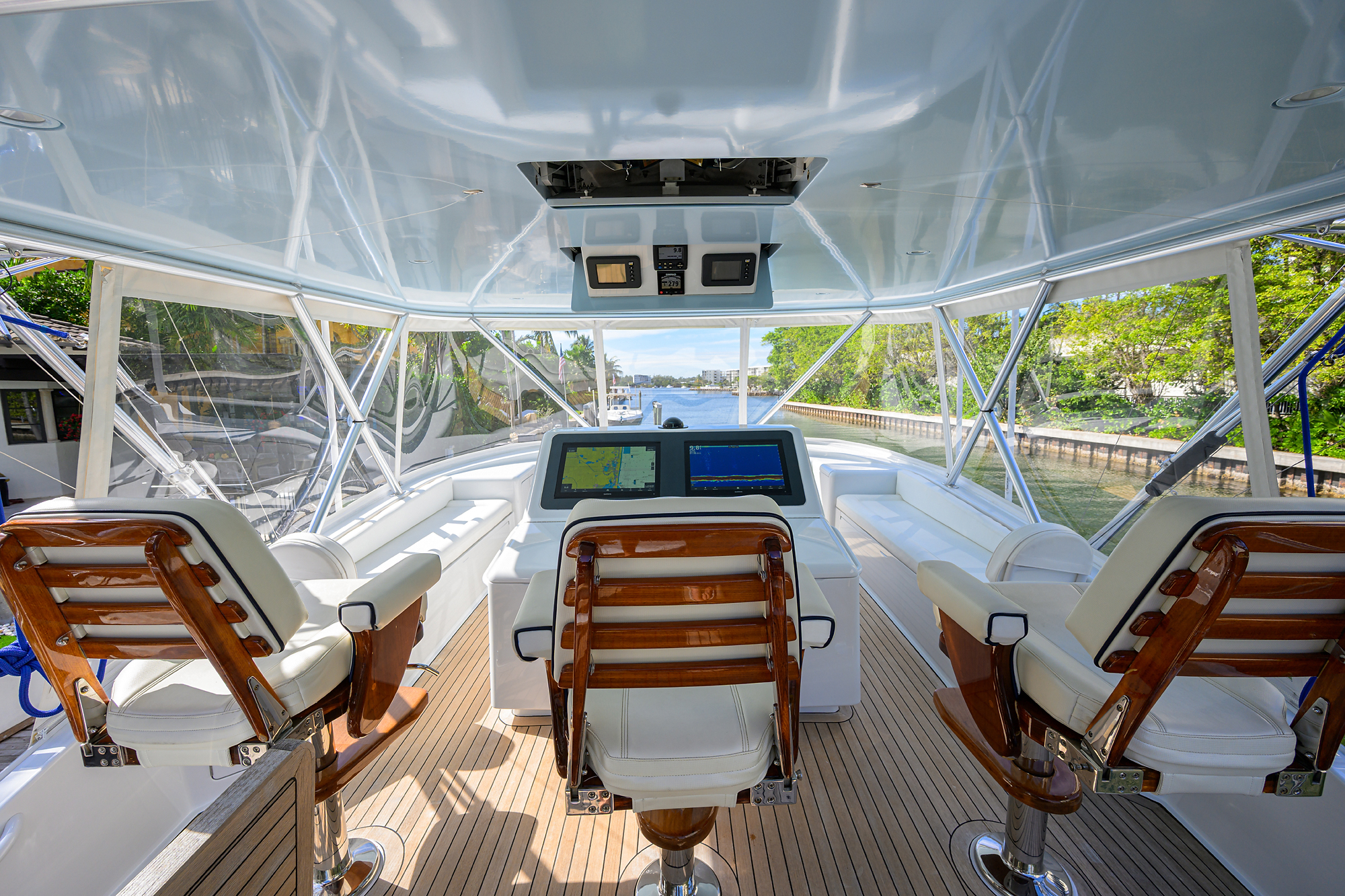 Pryorities yacht photo 16