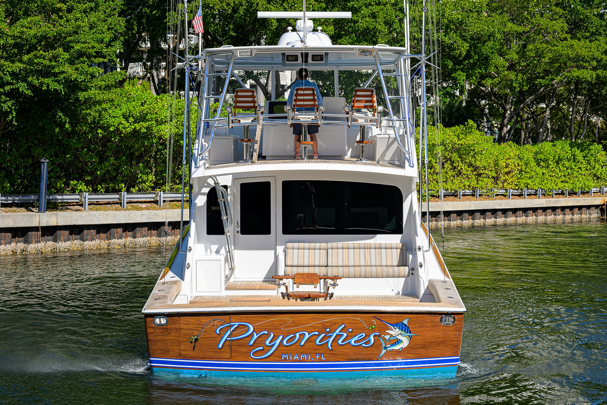 Pryorities yacht photo 12