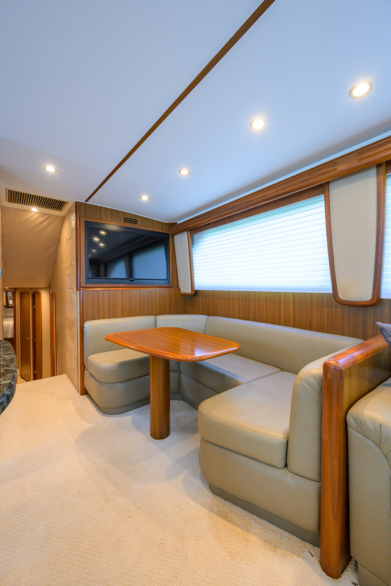 Pryorities yacht photo 63