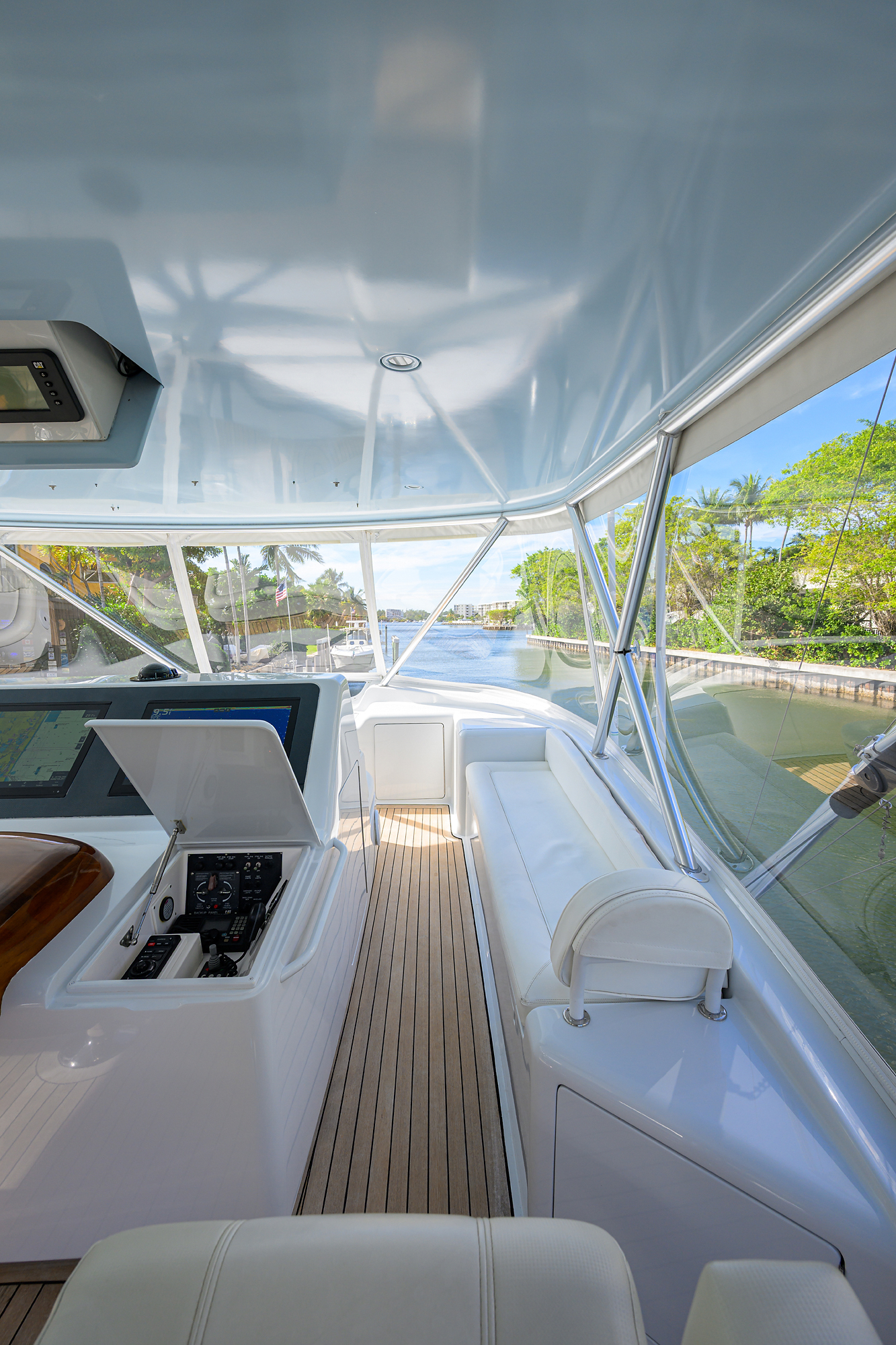 Pryorities yacht photo 29