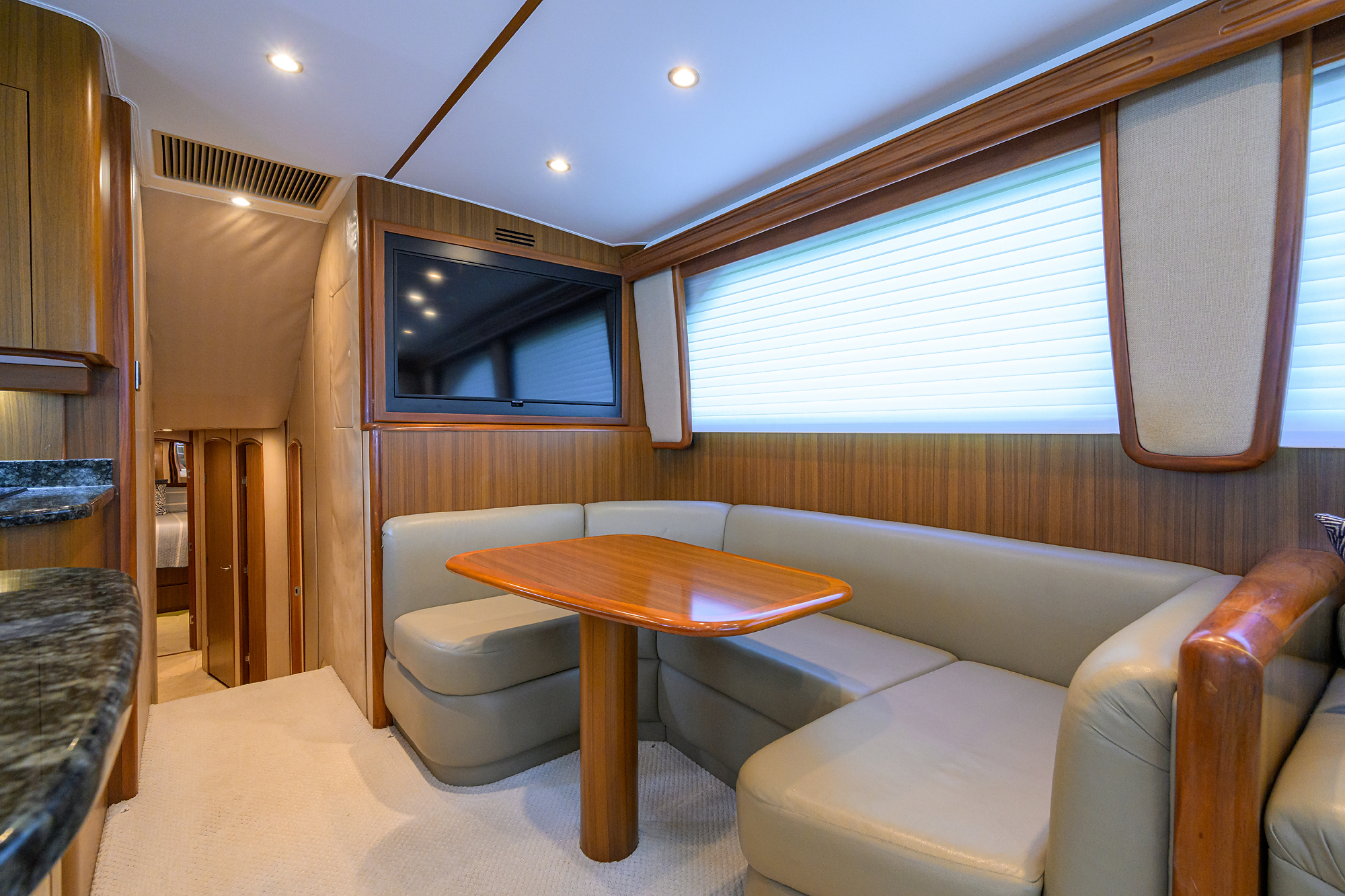 Pryorities yacht photo 64