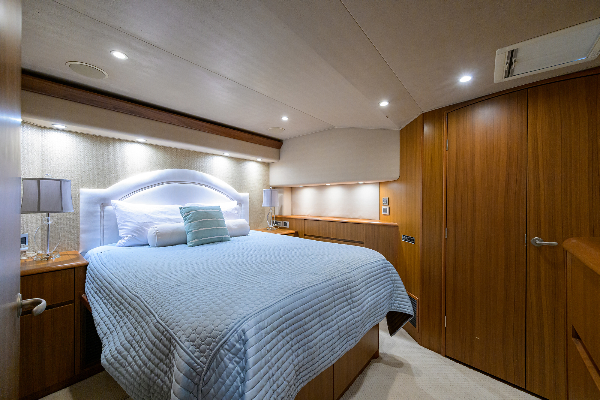Pryorities yacht photo 87