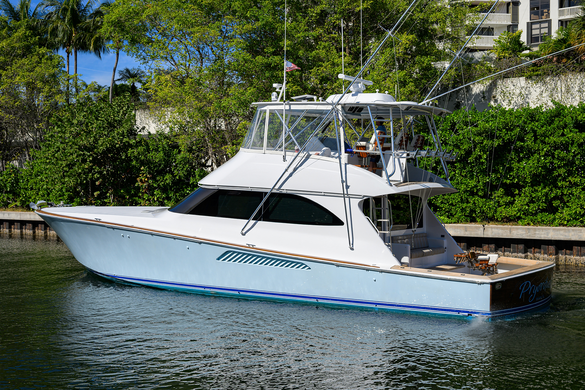 Pryorities yacht photo 10