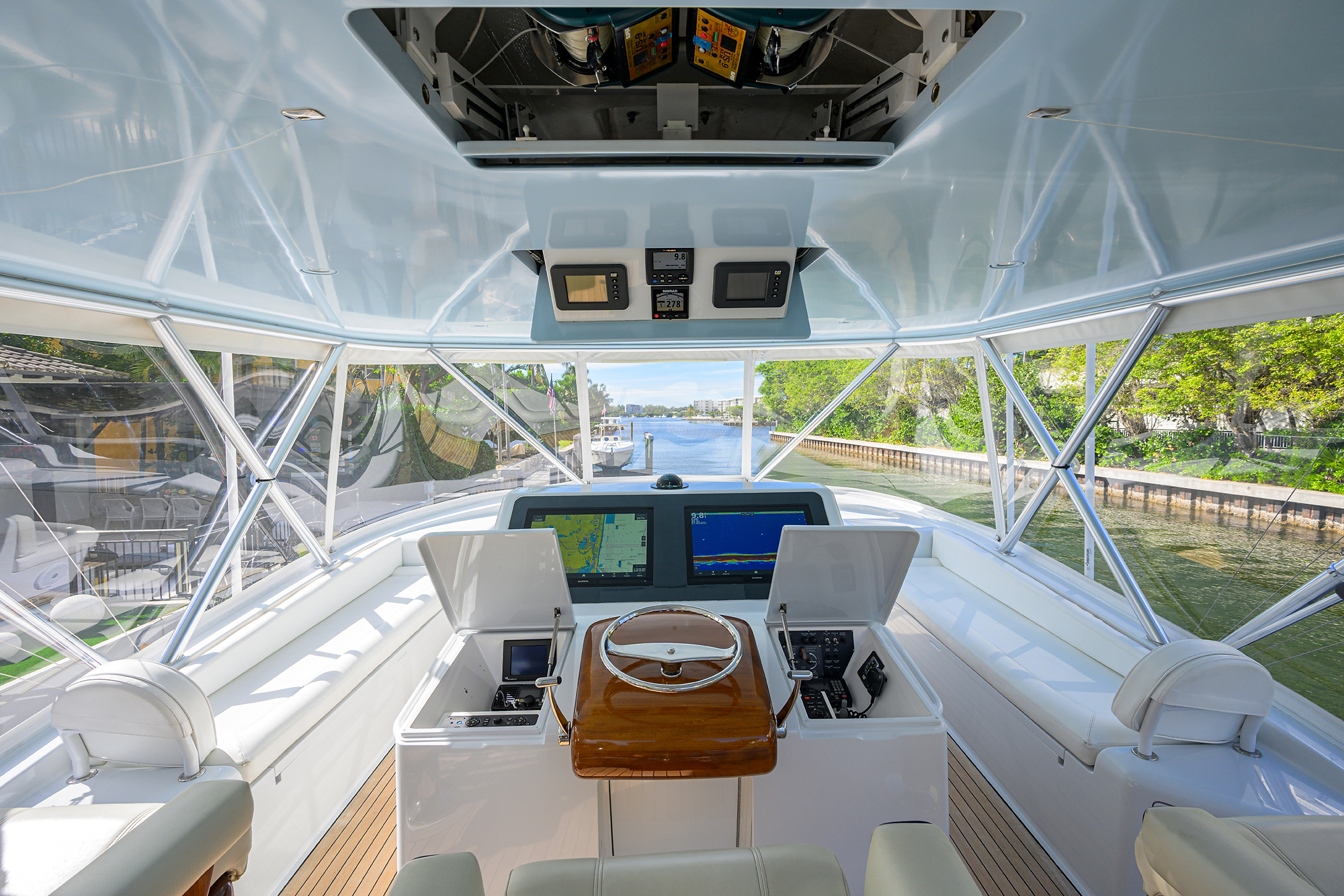 Pryorities yacht photo 21