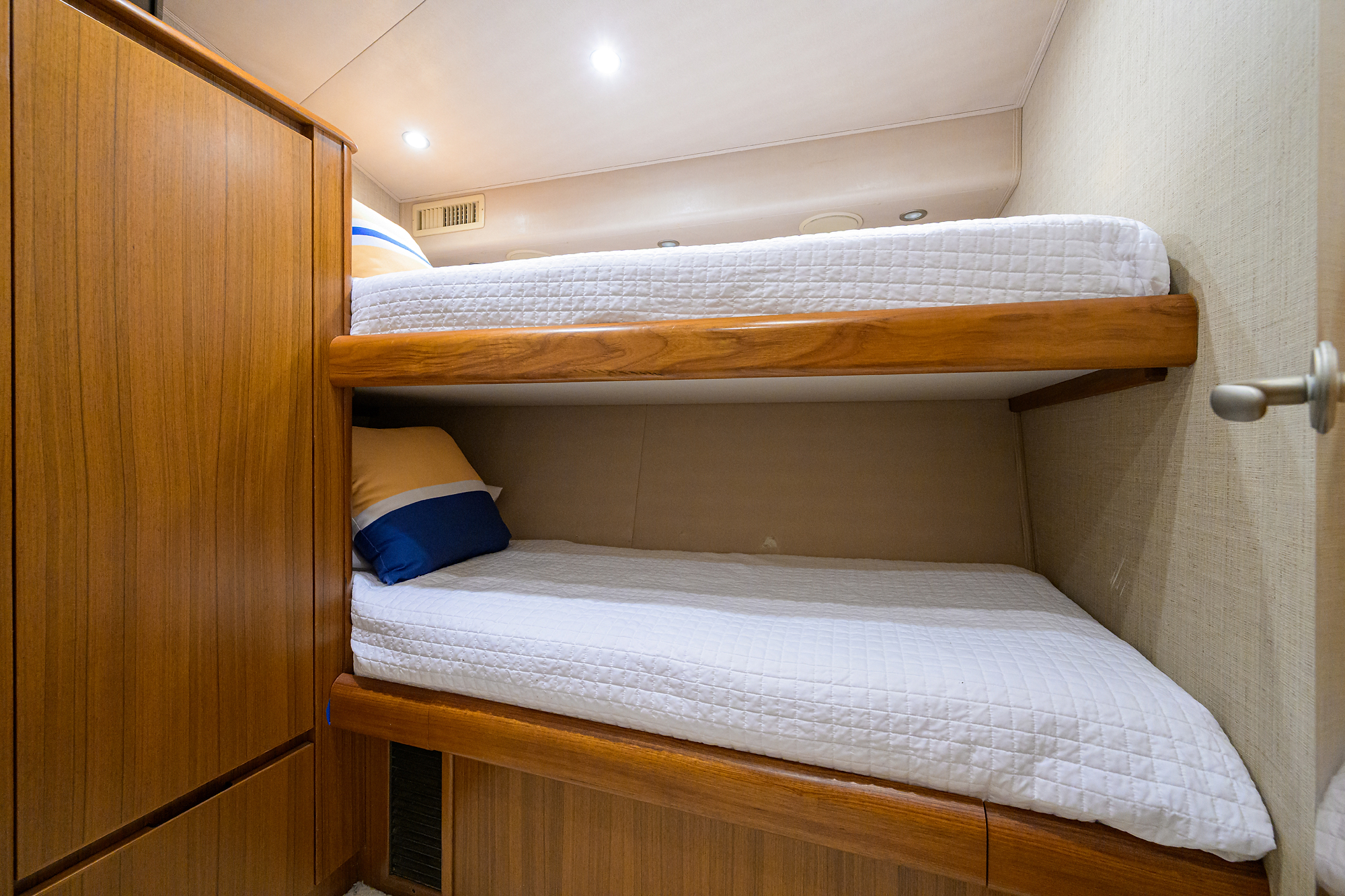 Pryorities yacht photo 76