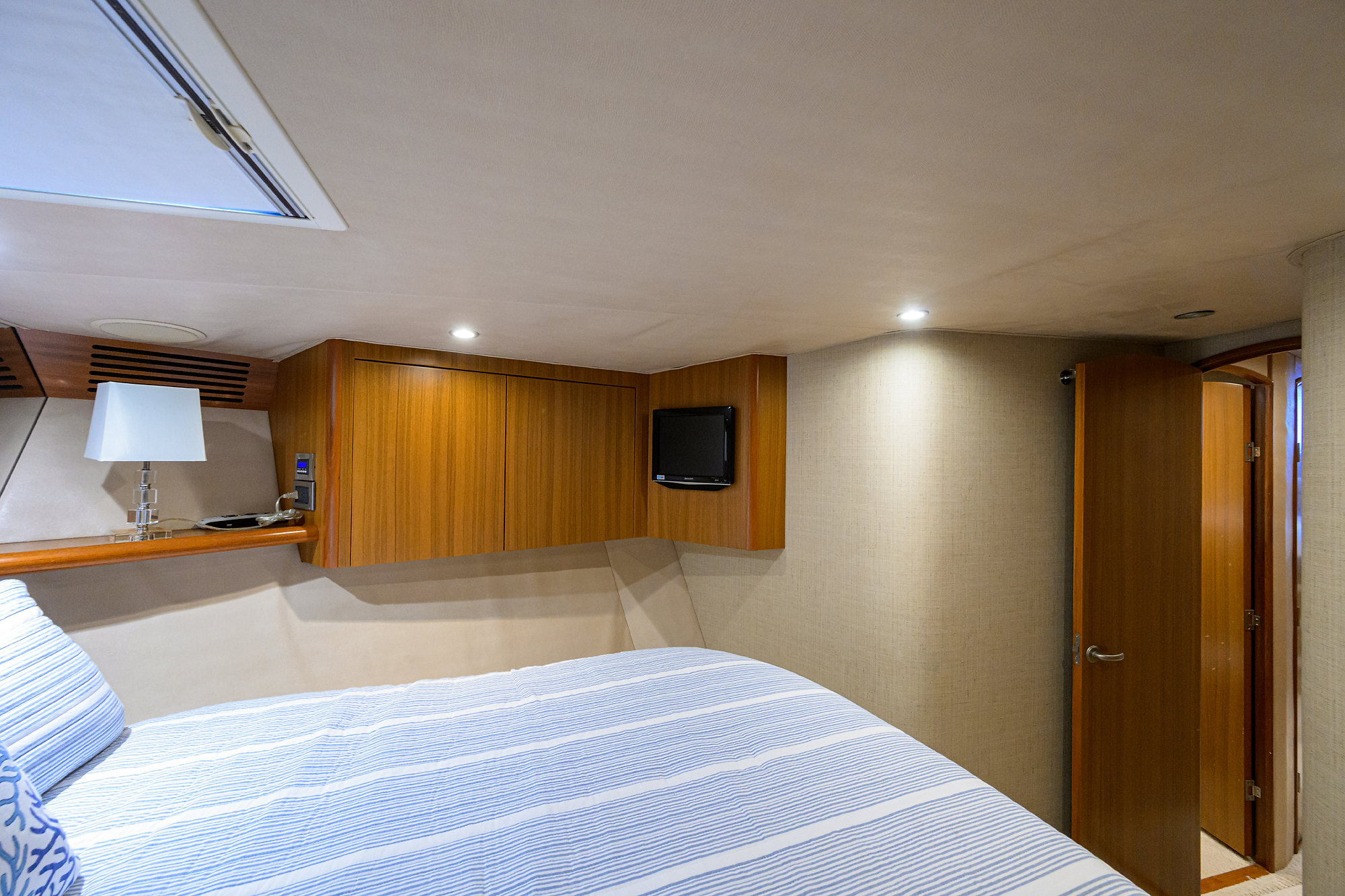 Pryorities yacht photo 68