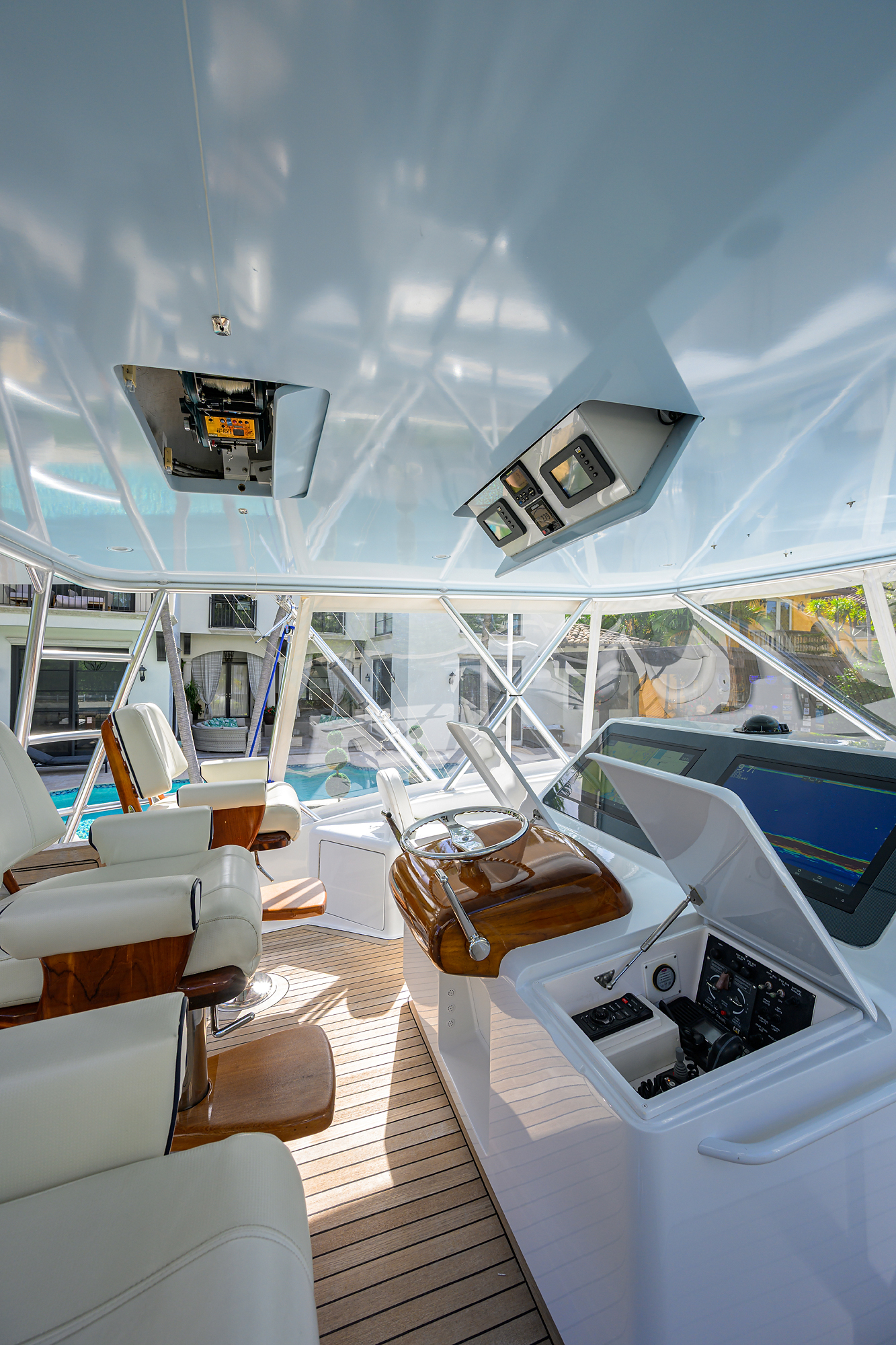 Pryorities yacht photo 19