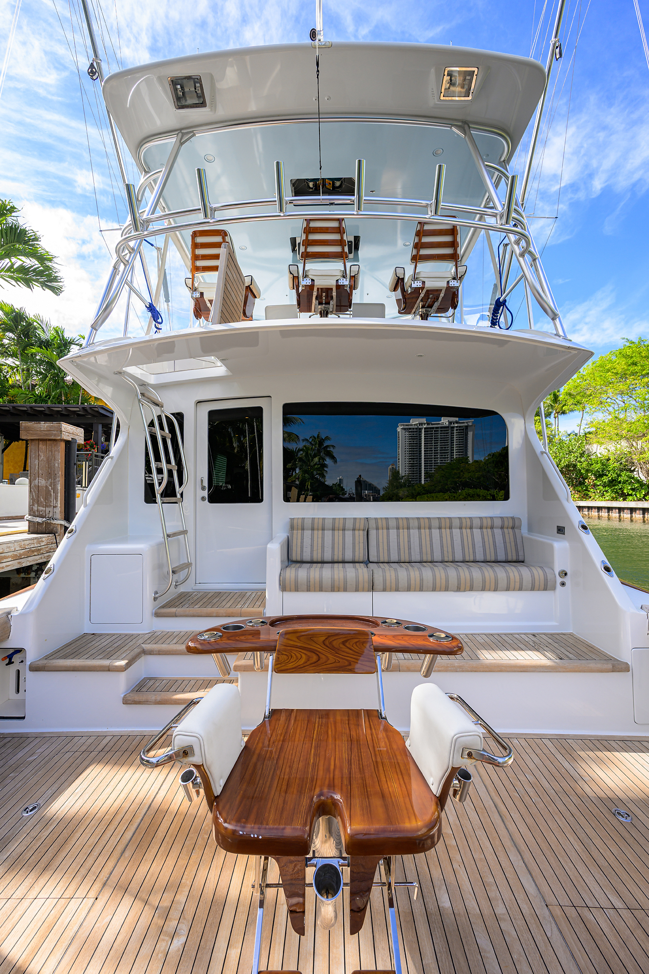 Pryorities yacht photo 34