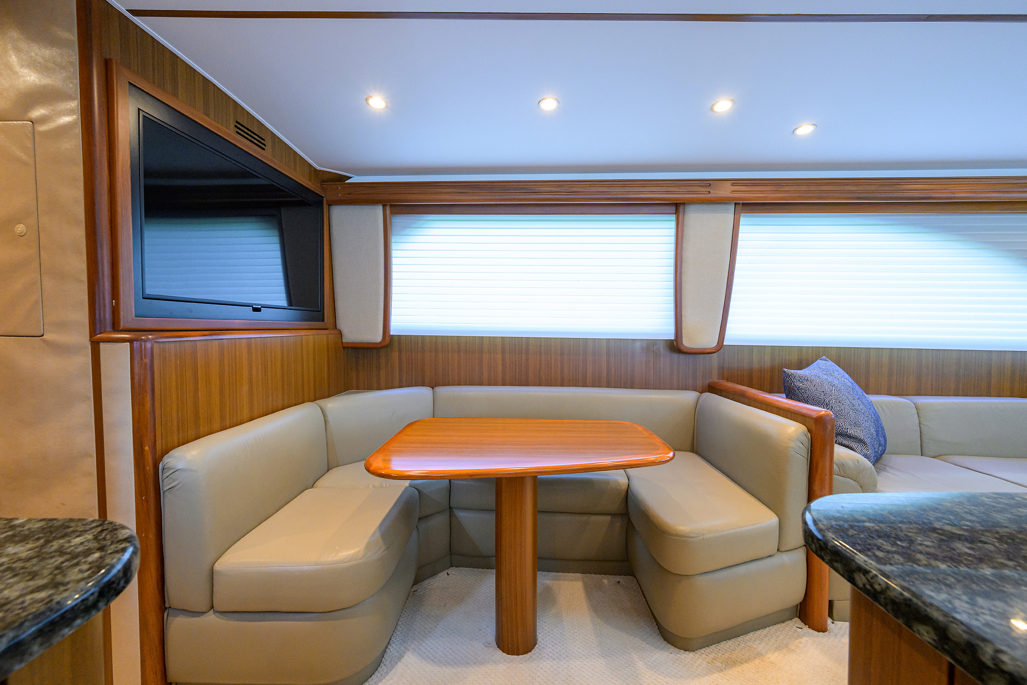 Pryorities yacht photo 65