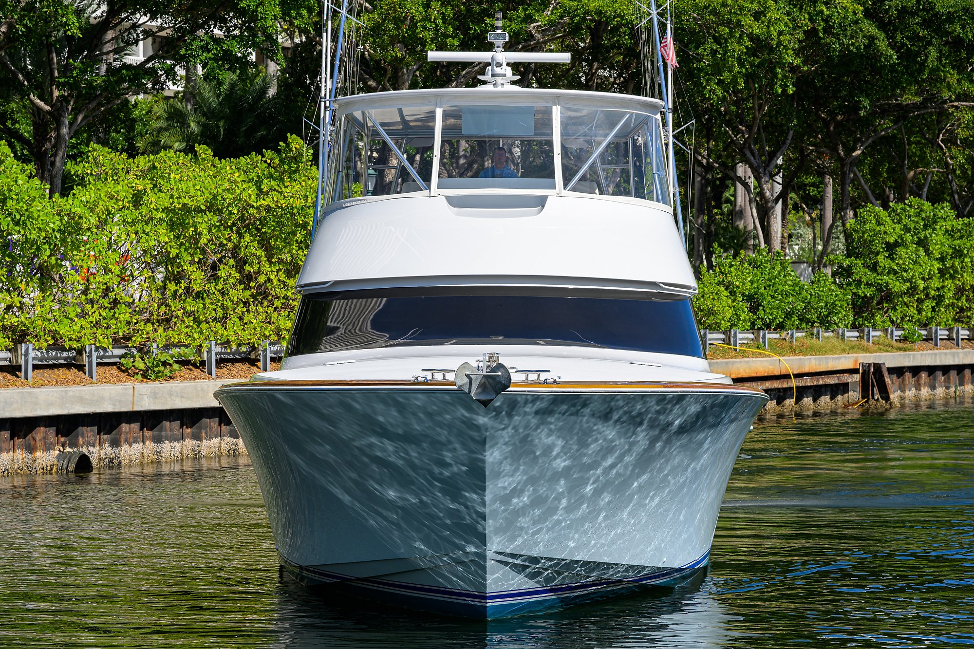 Pryorities yacht photo 5