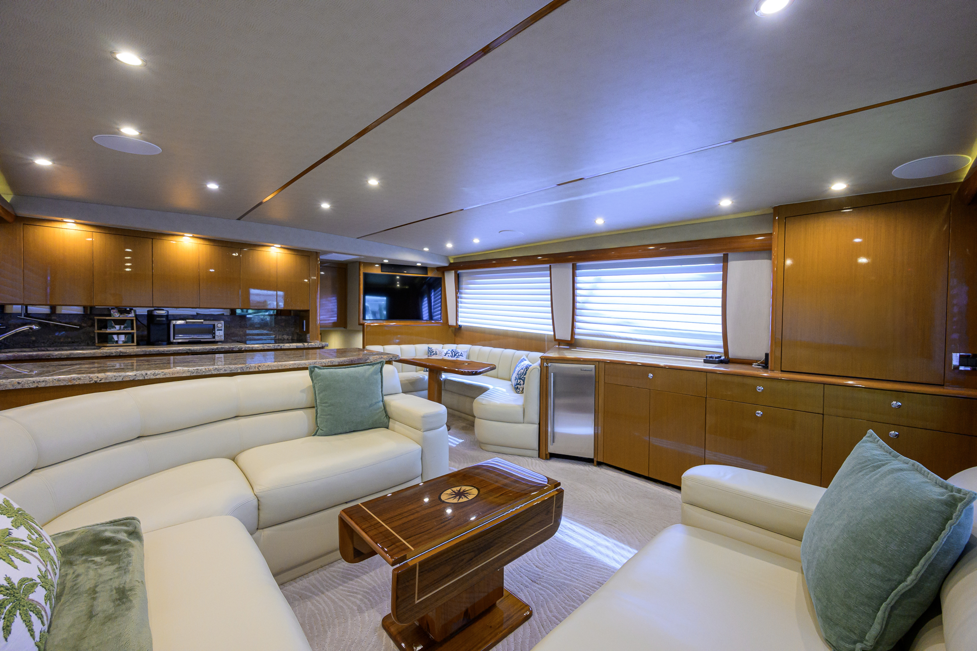 One Step Ahead yacht photo 76