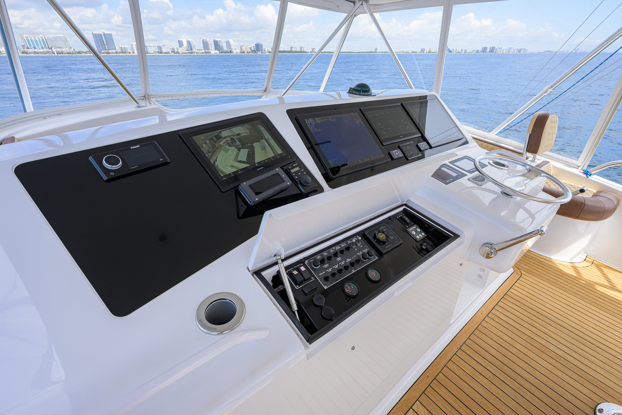 One Step Ahead yacht photo 40