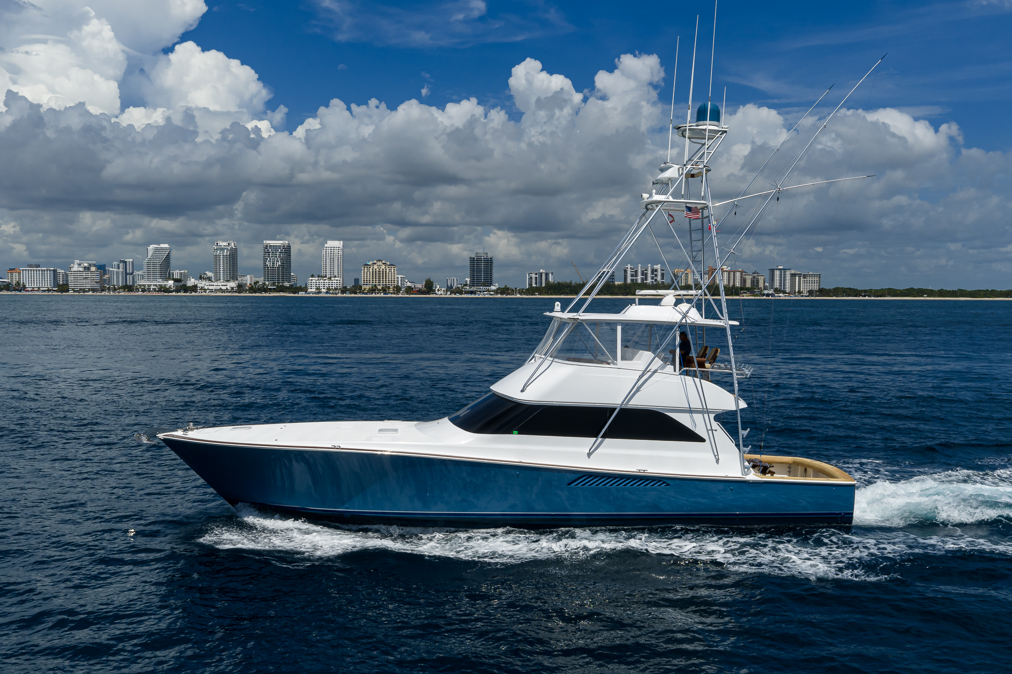 One Step Ahead yacht photo 7