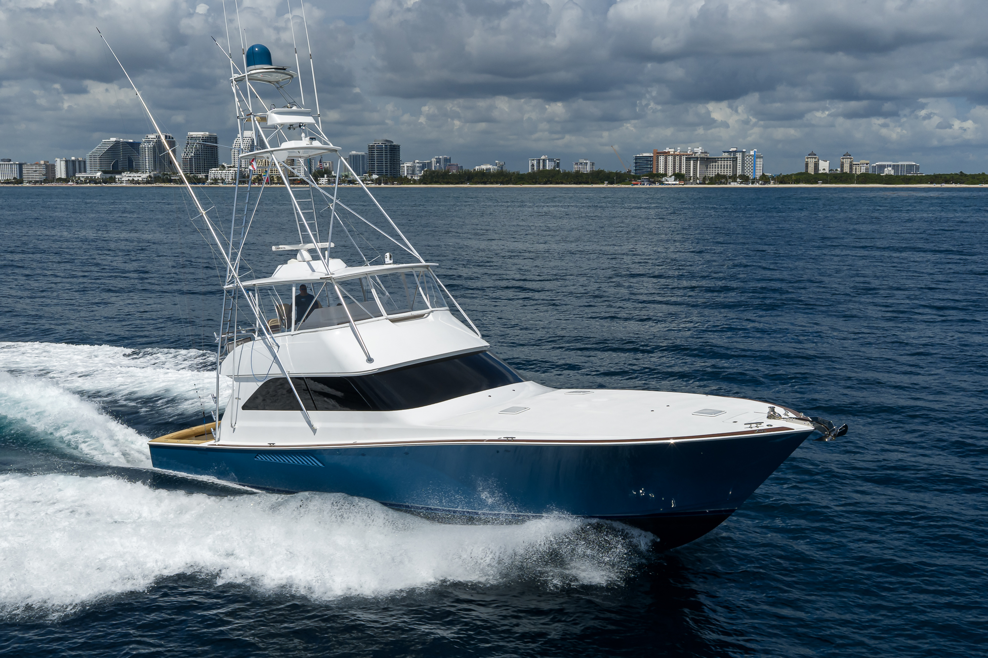 One Step Ahead yacht photo 17