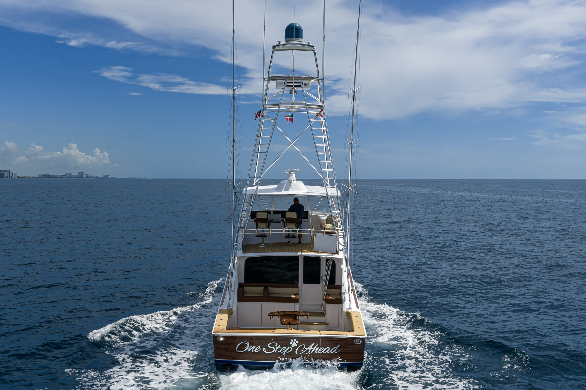 One Step Ahead yacht photo 12