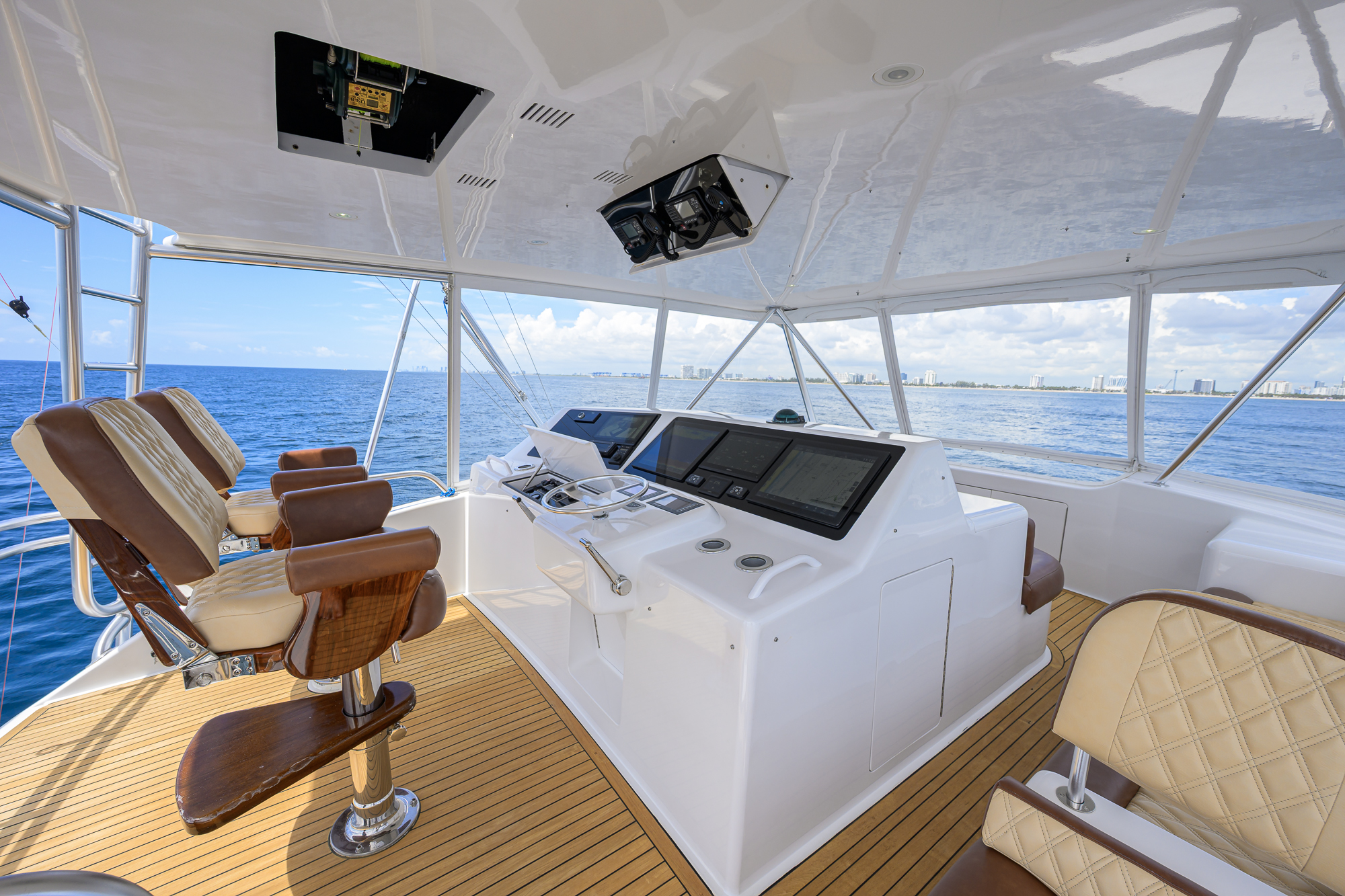 One Step Ahead yacht photo 43