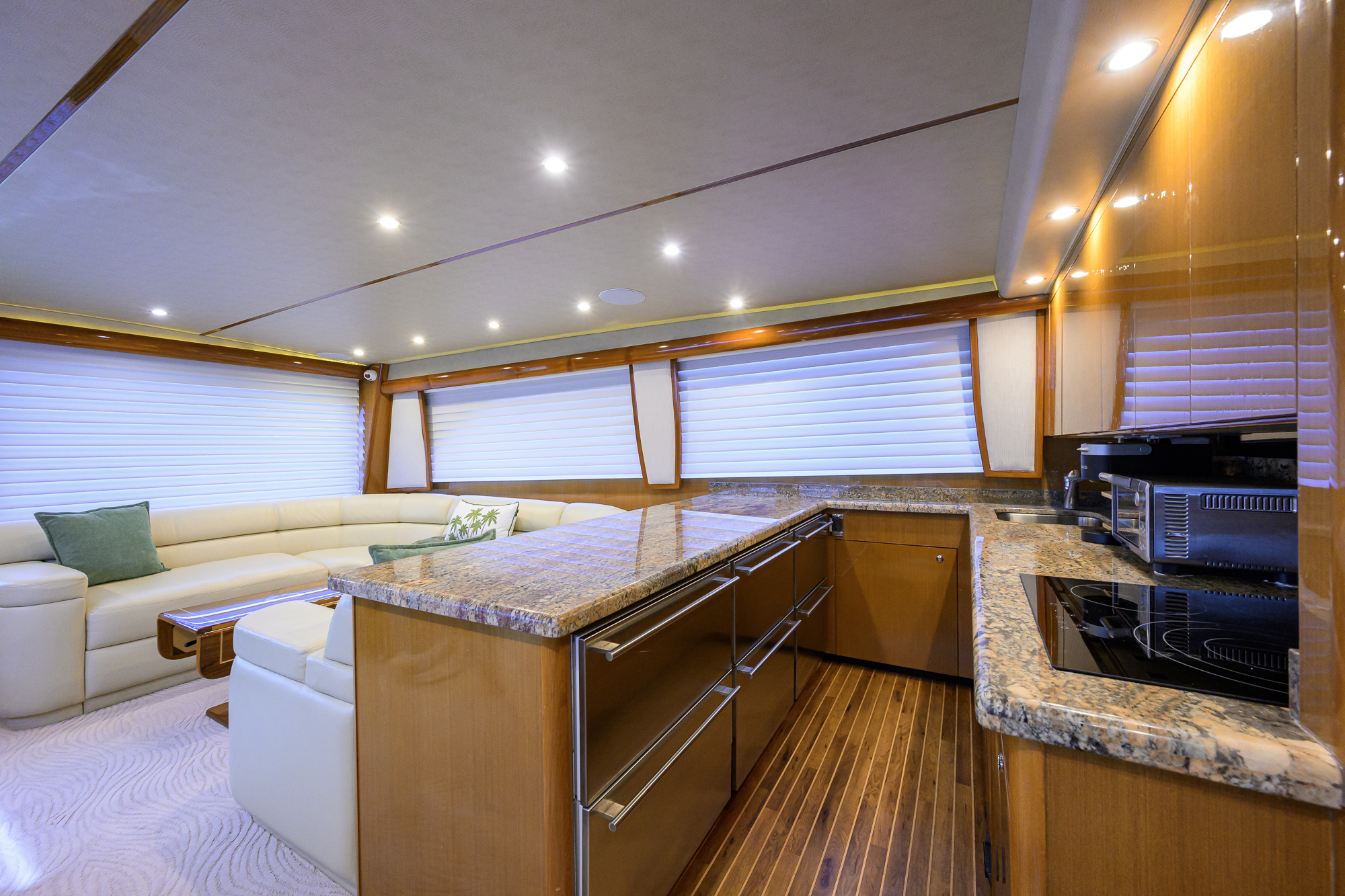 One Step Ahead yacht photo 81
