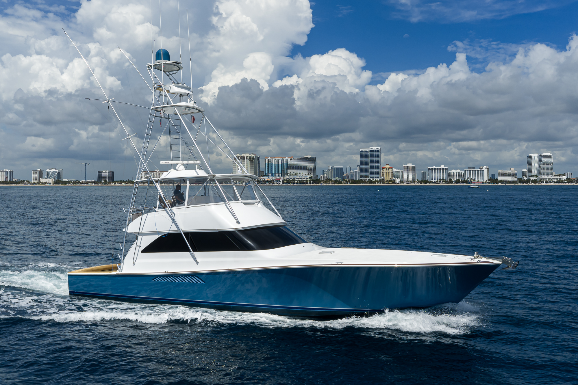 One Step Ahead yacht photo 2