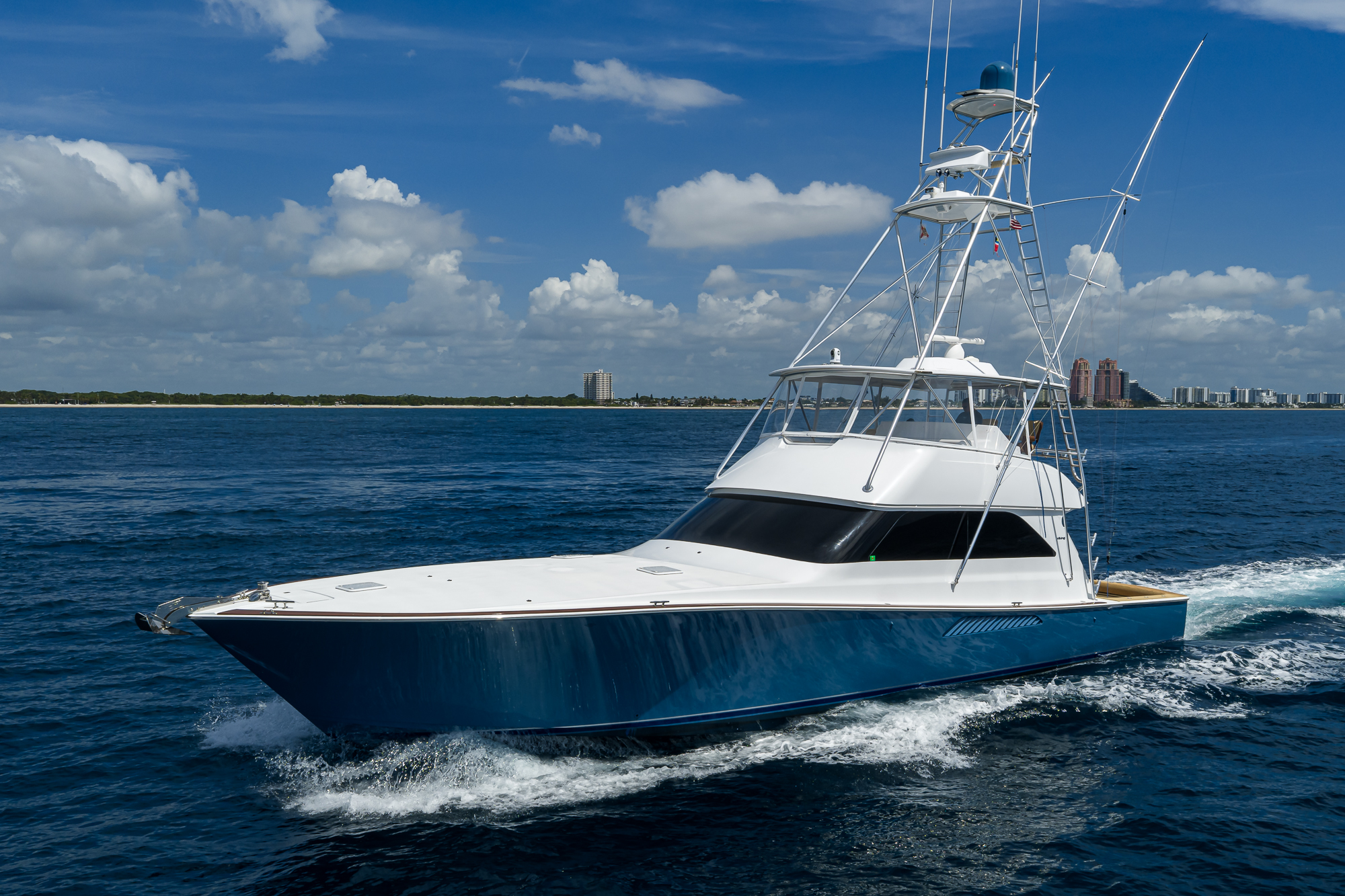 One Step Ahead yacht photo 5