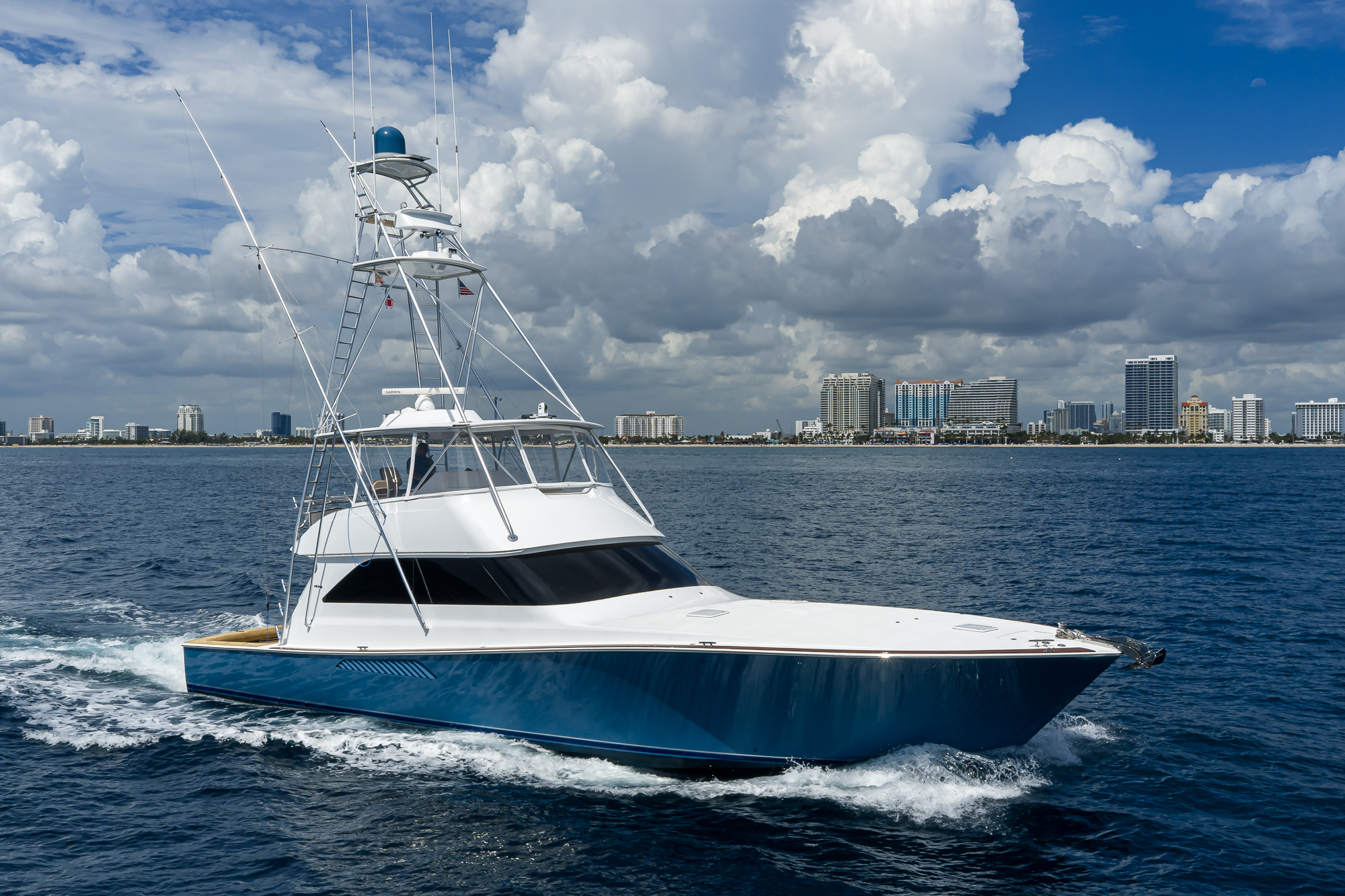 One Step Ahead yacht photo 3