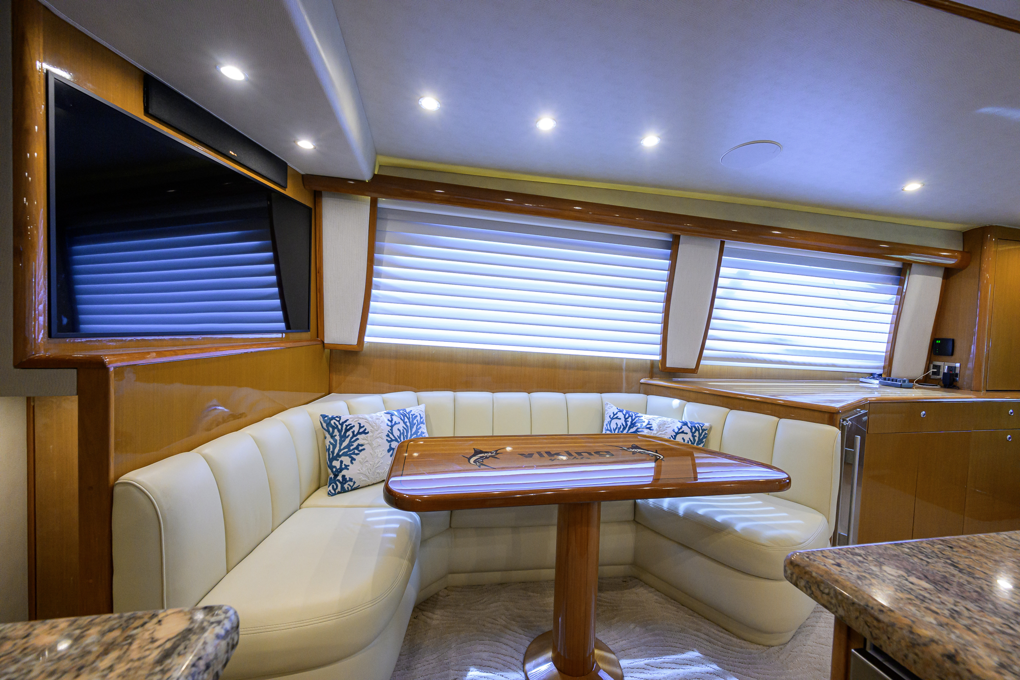 One Step Ahead yacht photo 84