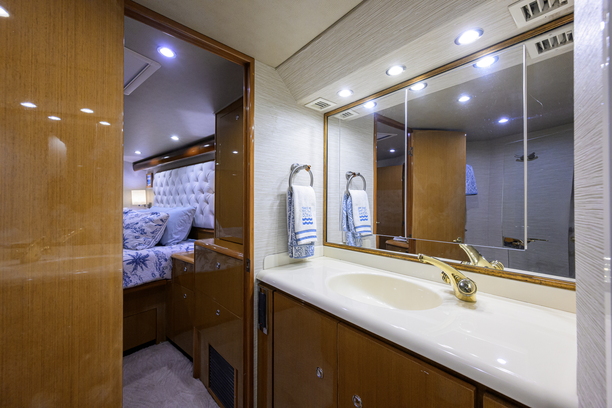 One Step Ahead yacht photo 111