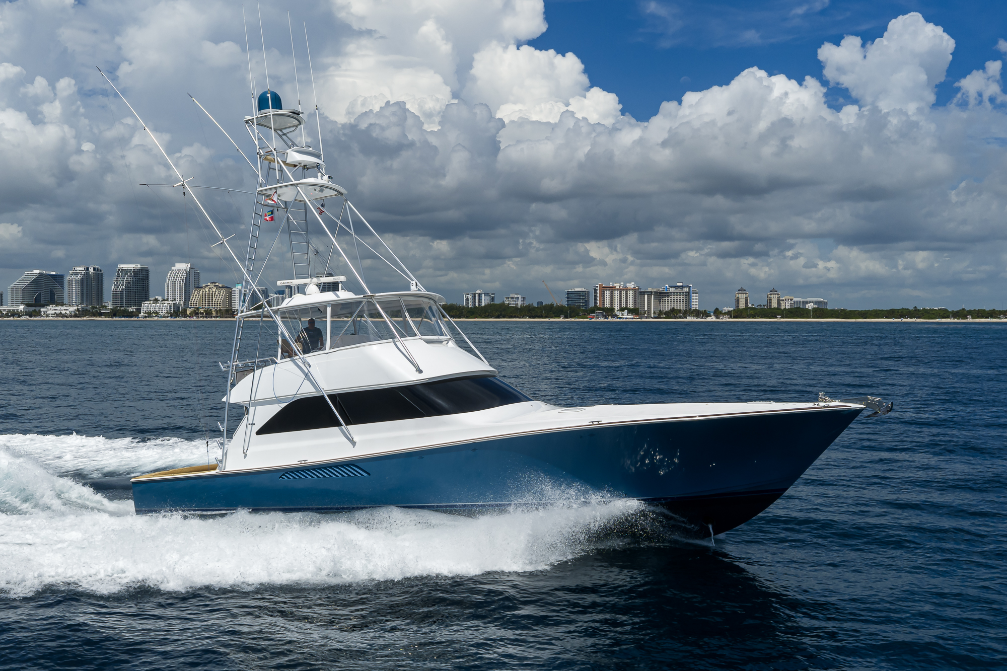 One Step Ahead yacht photo 16