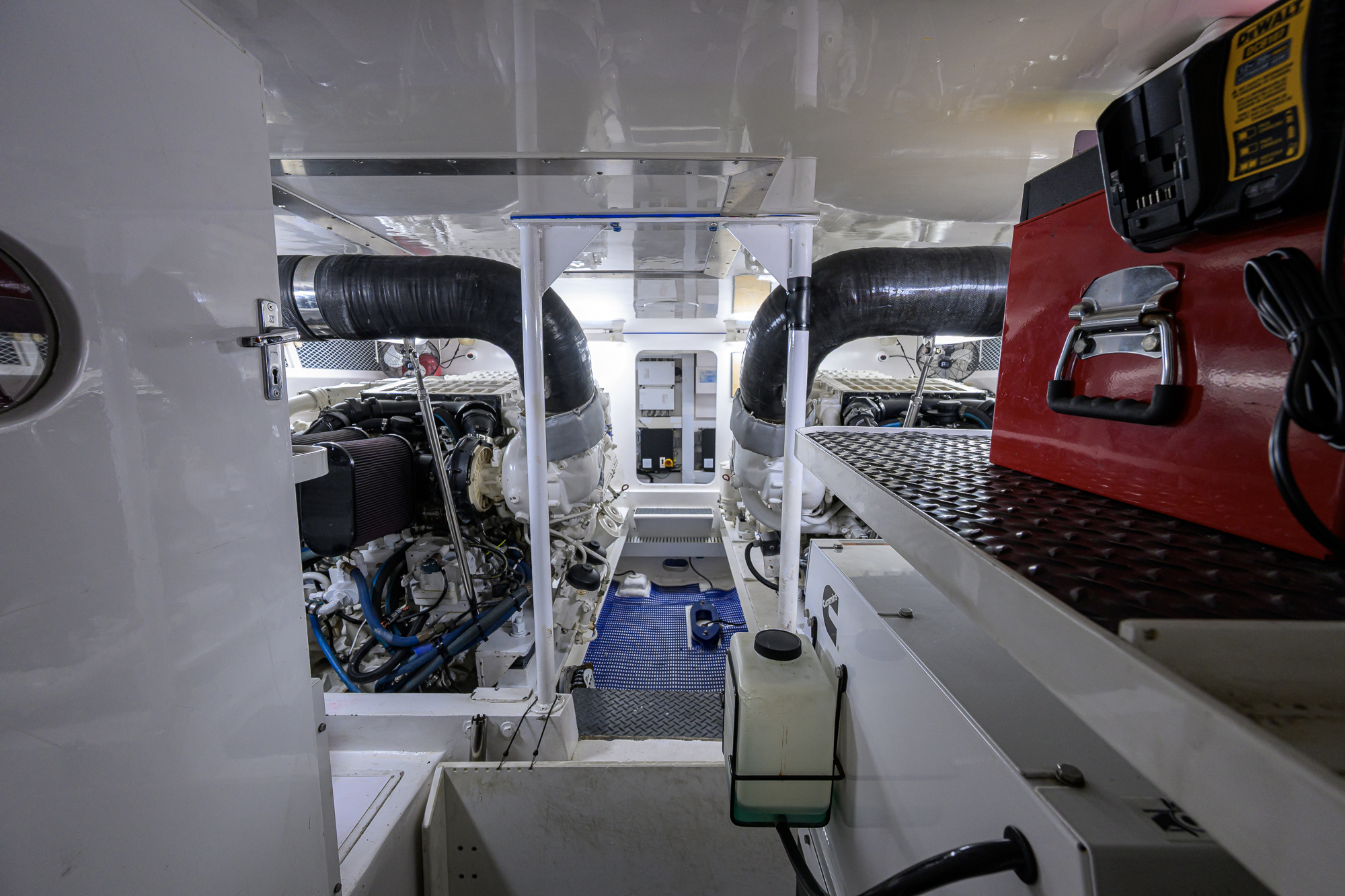 One Step Ahead yacht photo 56