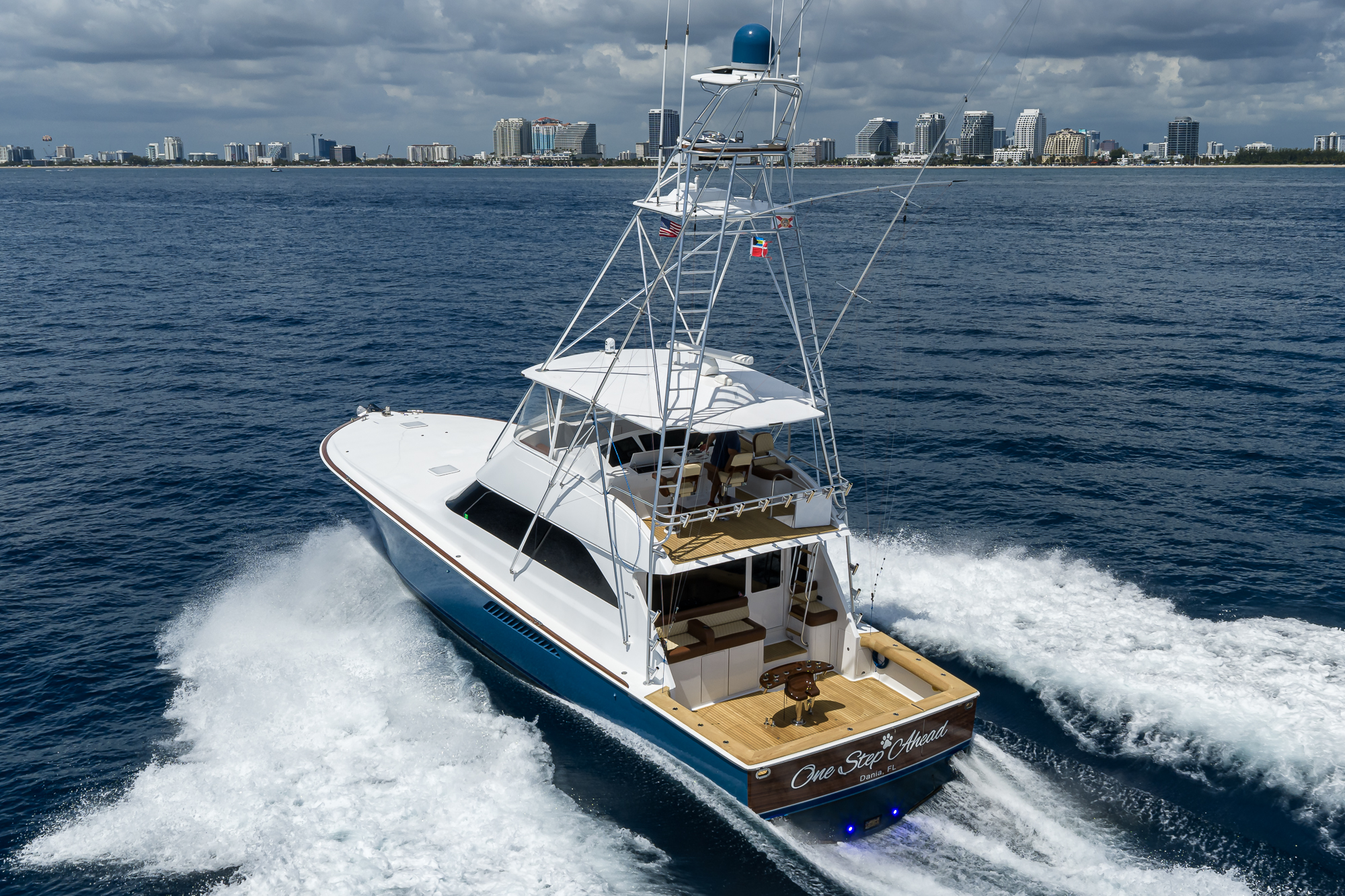 One Step Ahead yacht photo 27