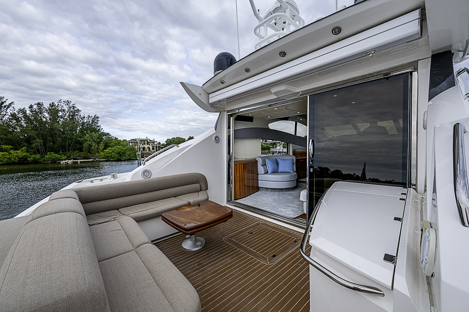 Eagle II yacht photo 44