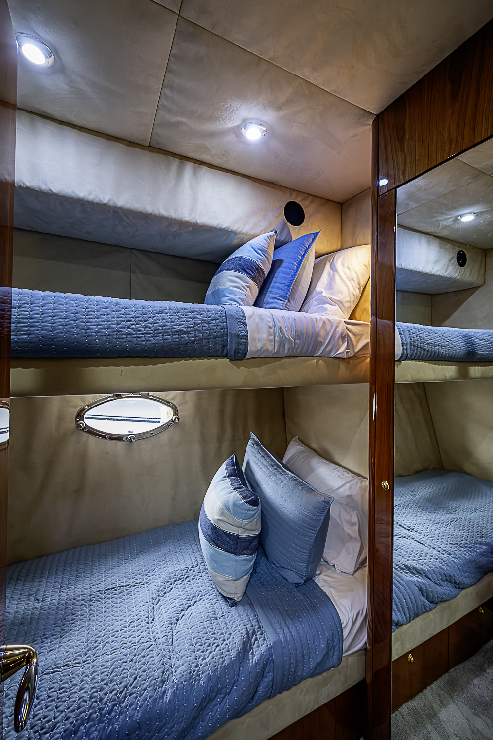 Eagle II yacht photo 97