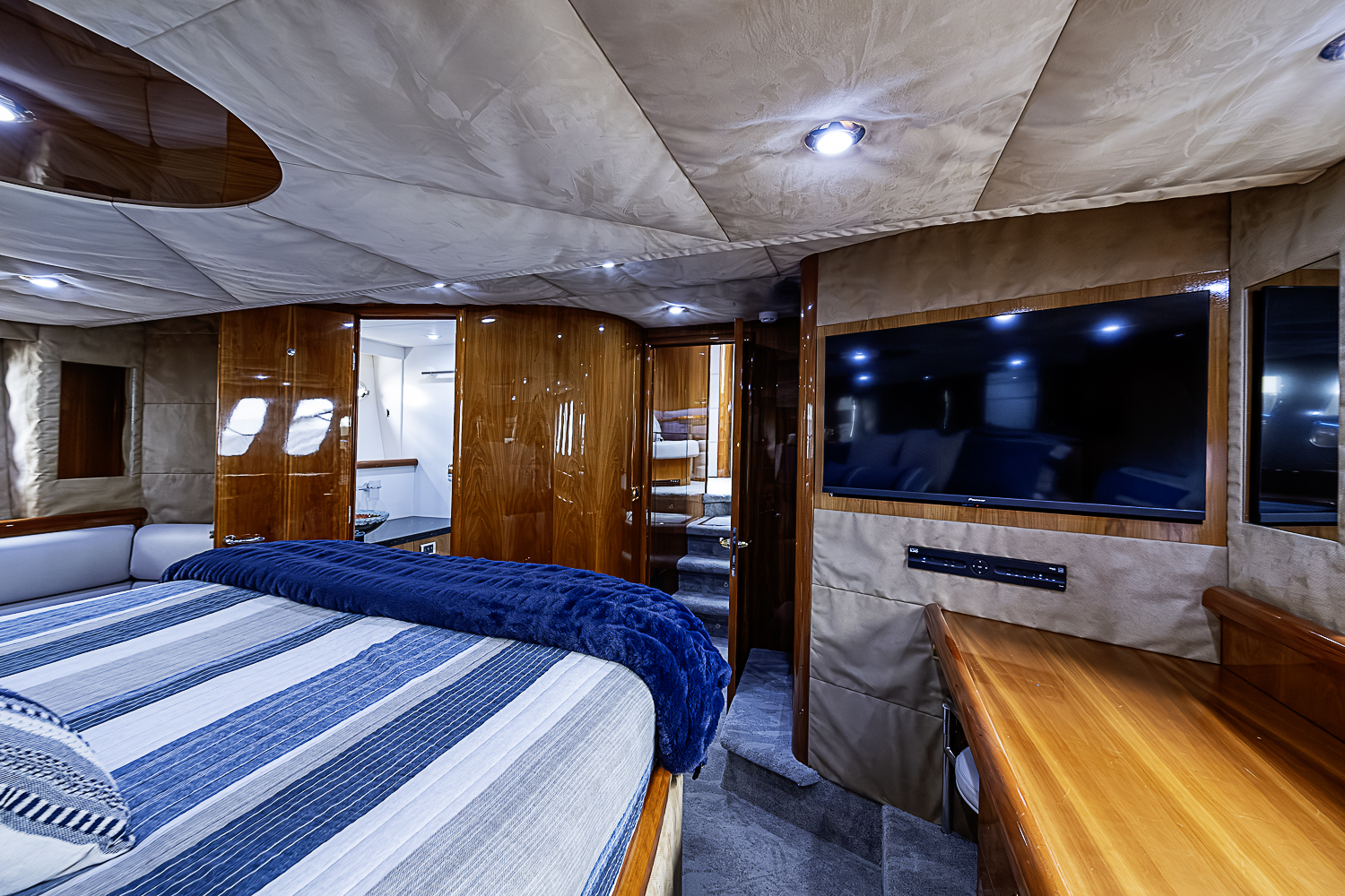 Eagle II yacht photo 99