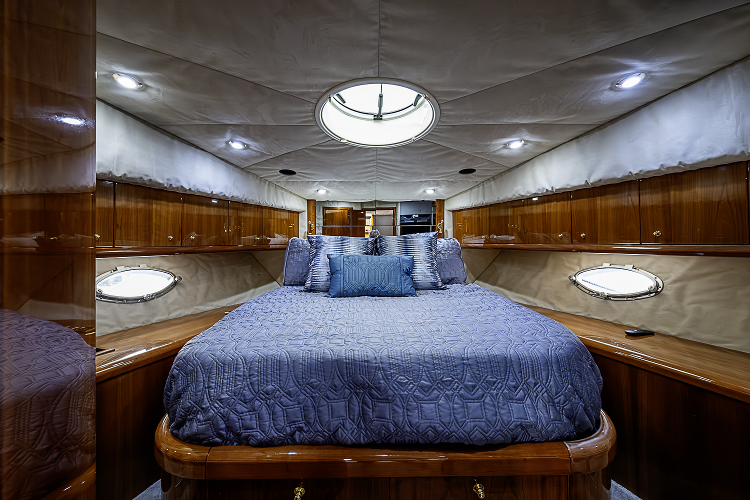 Eagle II yacht photo 91
