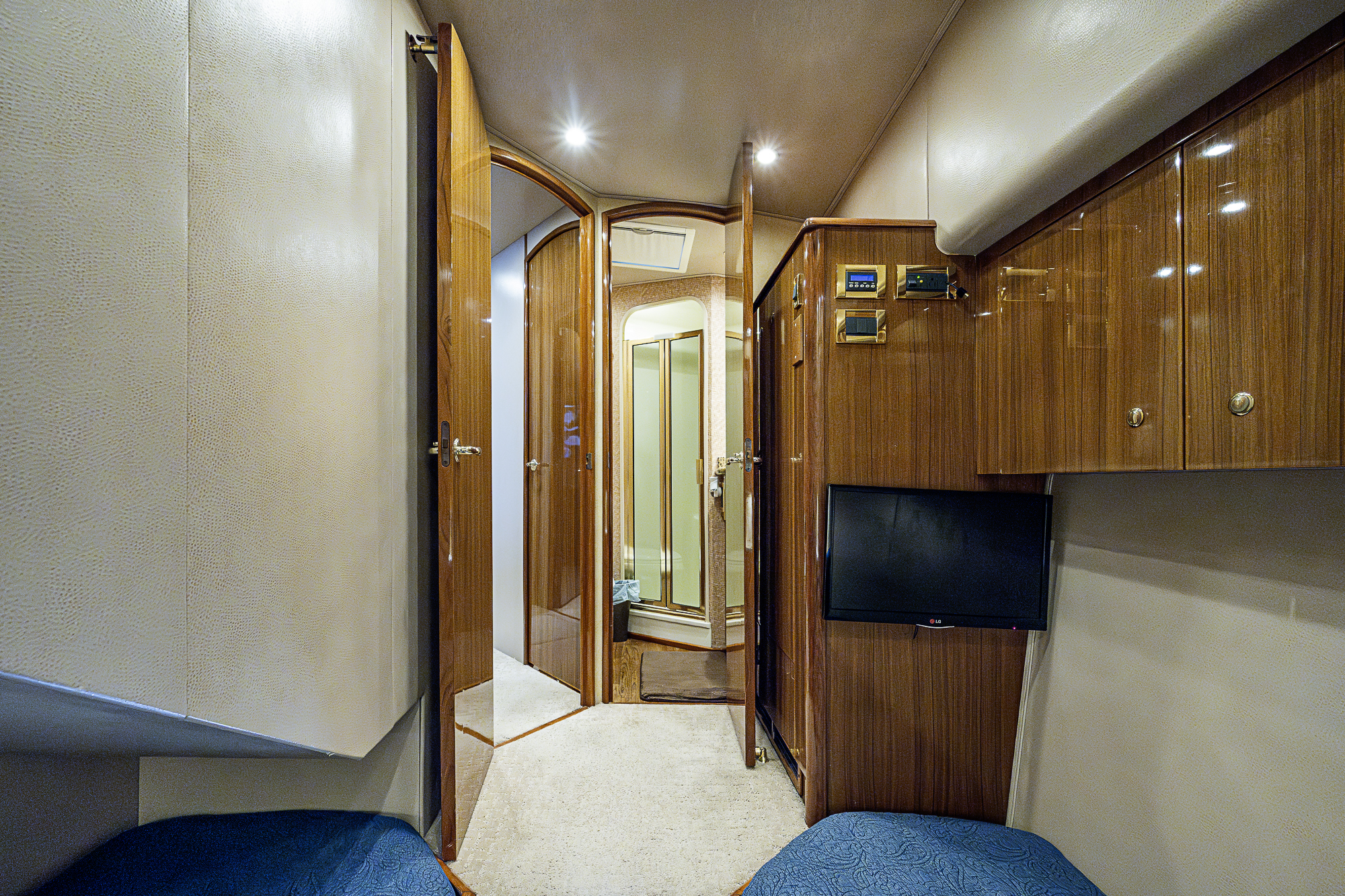 Big Blue yacht photo 105