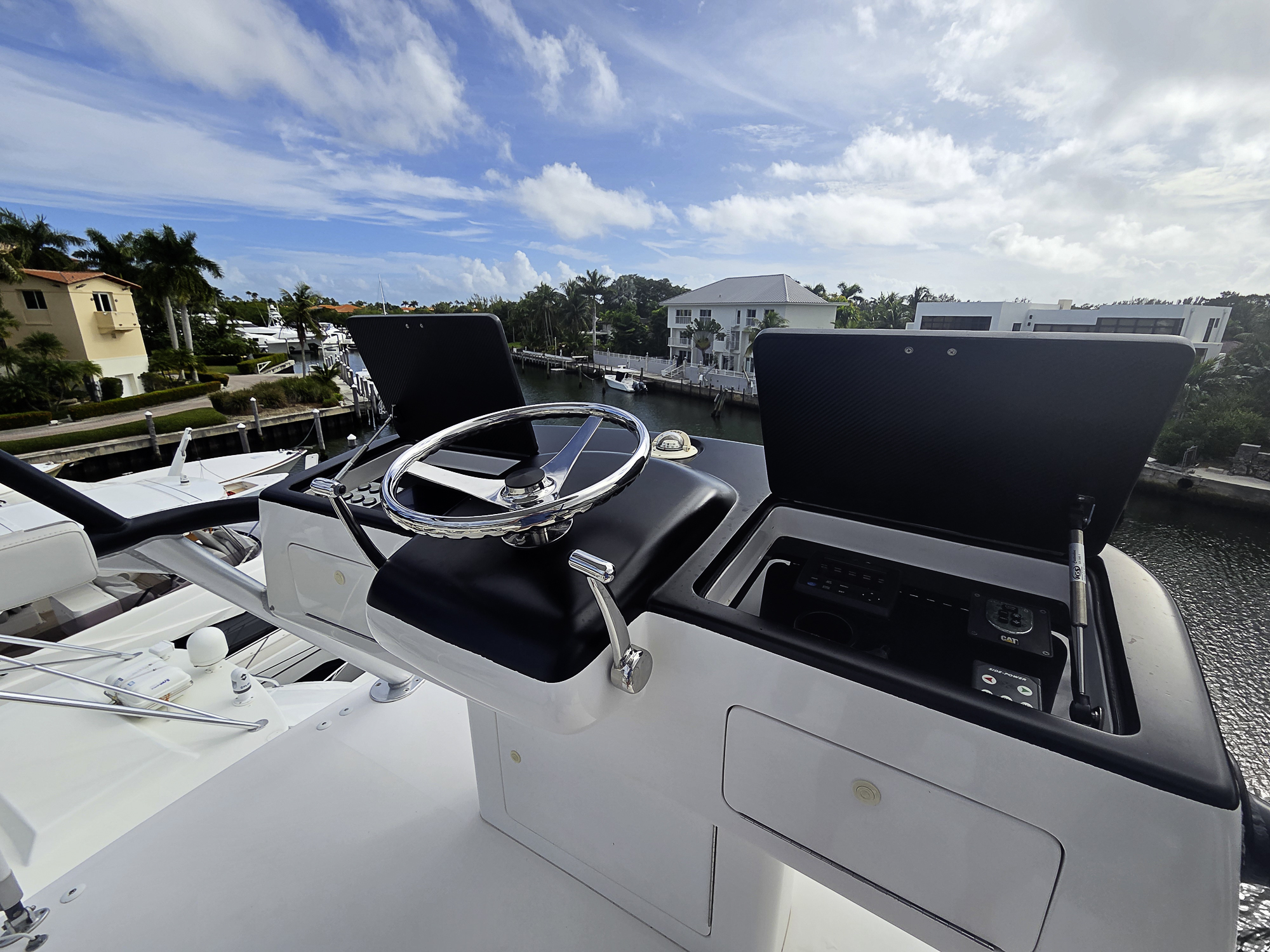 Big Blue yacht photo 27