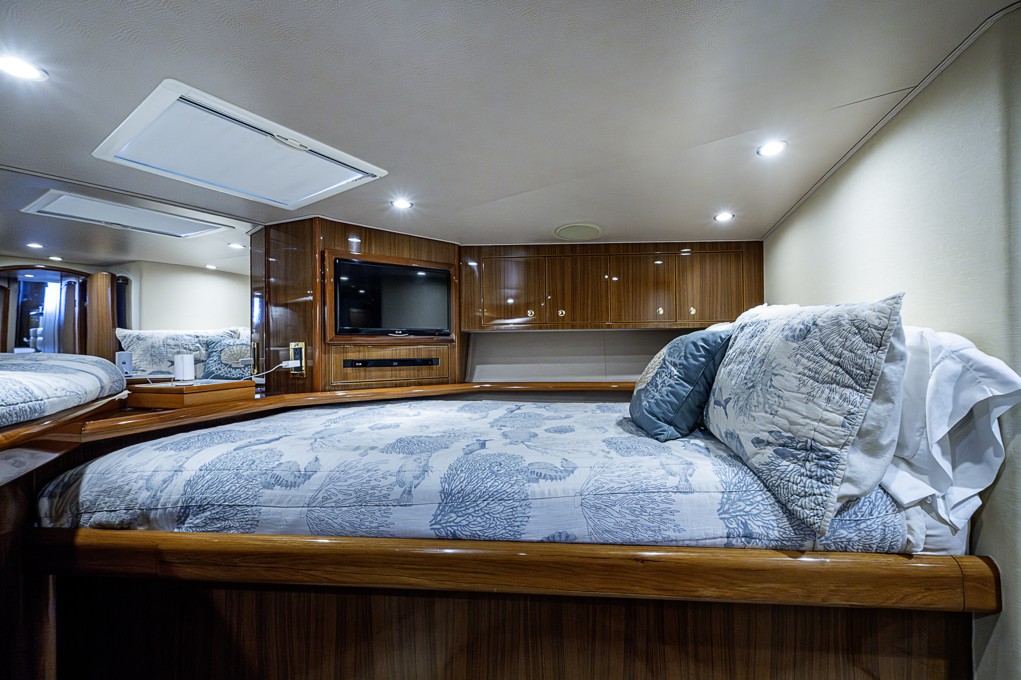 Big Blue yacht photo 97